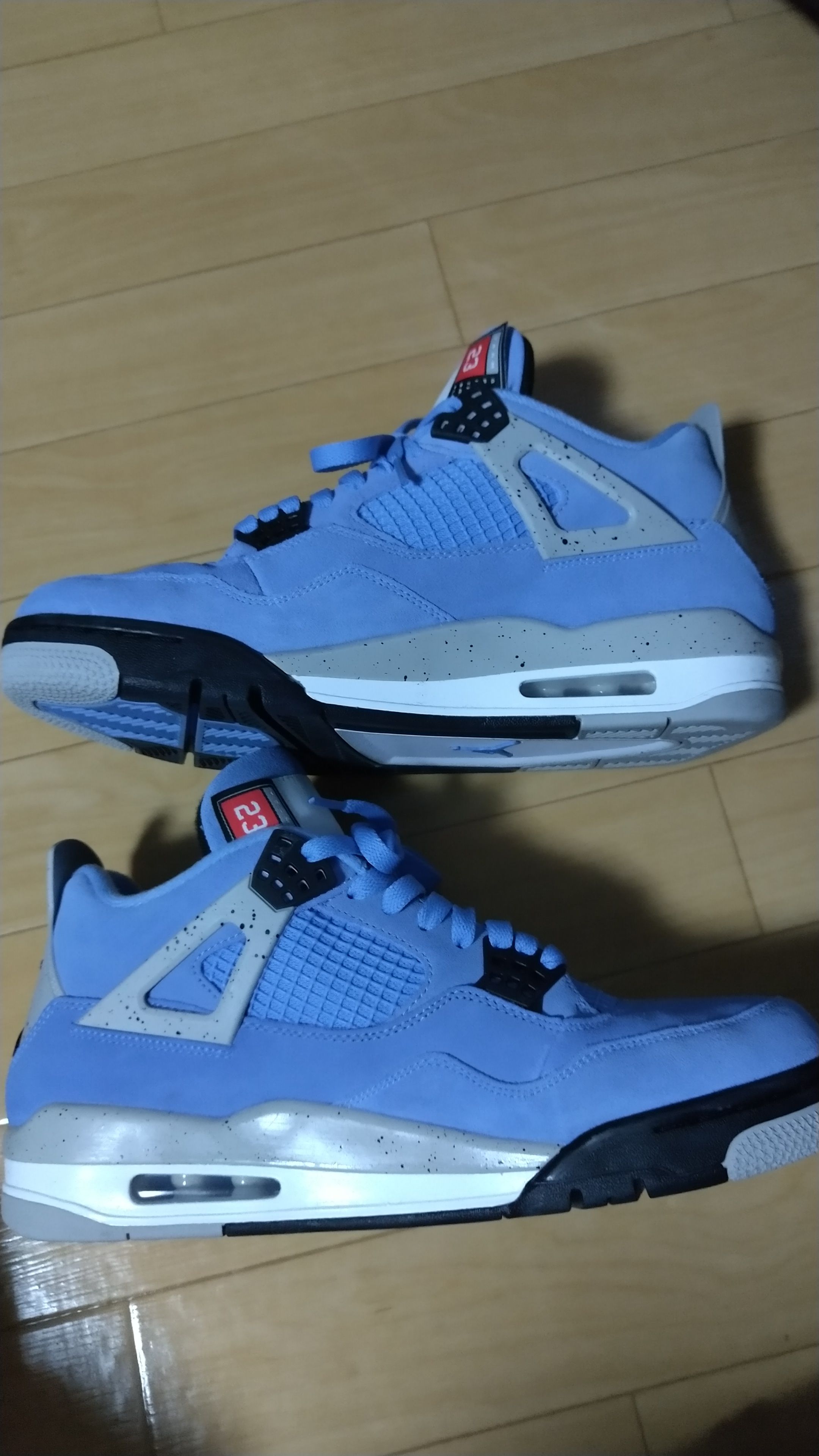 Nike Air Jordan 4 "University Blue"