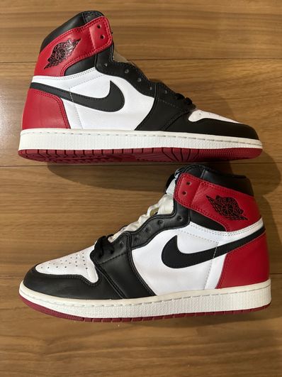 Nike Air Jordan 1 Retro High OG "Black Toe"(2016)