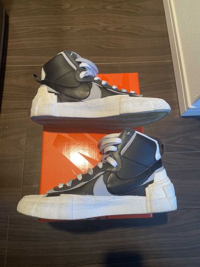 sacai × NIKE BLAZER MID "BLACK/WOLF GREY/WHITE"