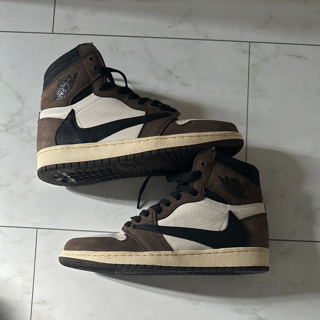 Travis Scott × Nike Air Jordan 1 Retro High OG TS SP "Sail/Dark Mocha"
