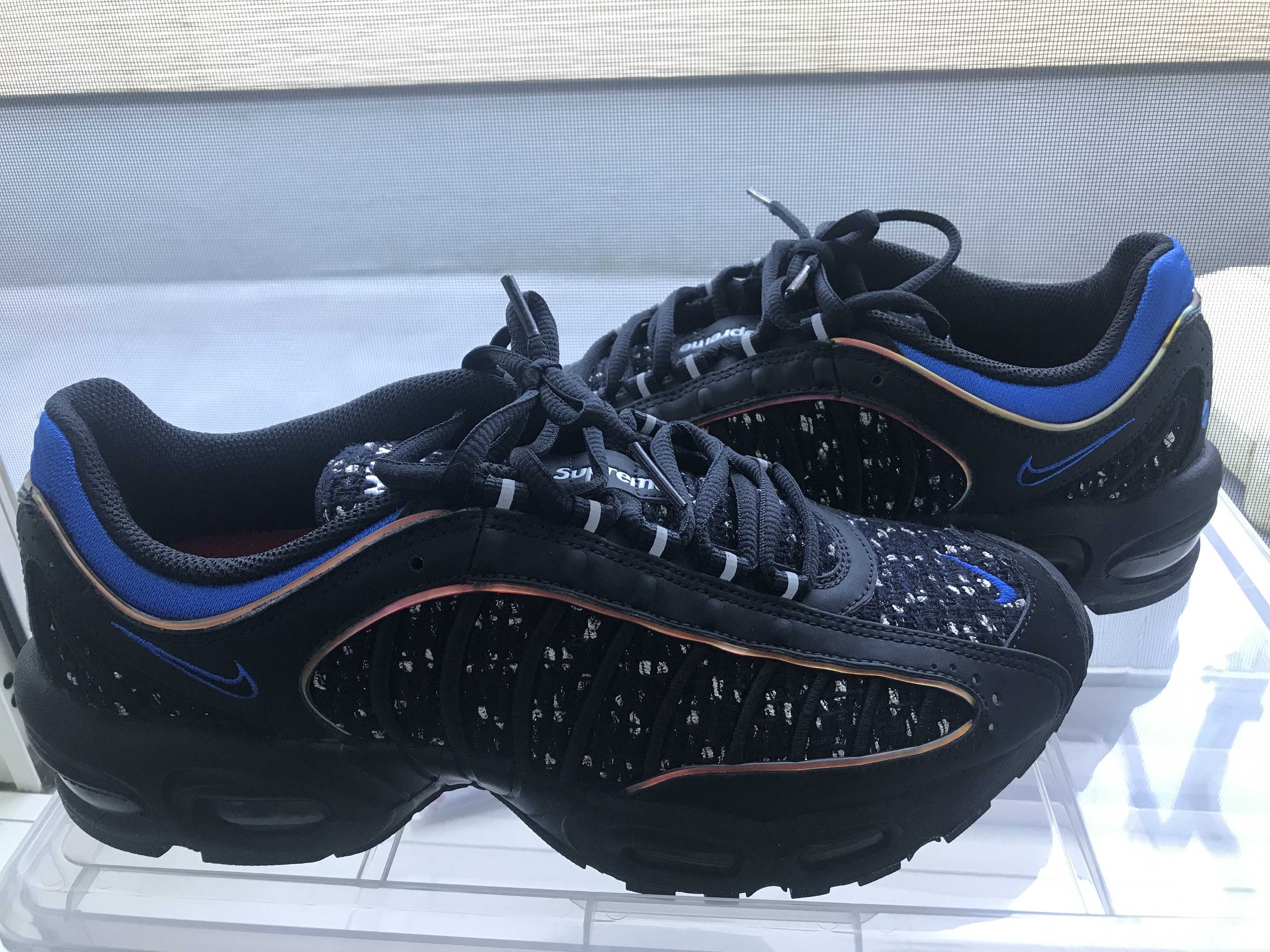 Supreme × Nike Air Max Tailwind 4 "Black"