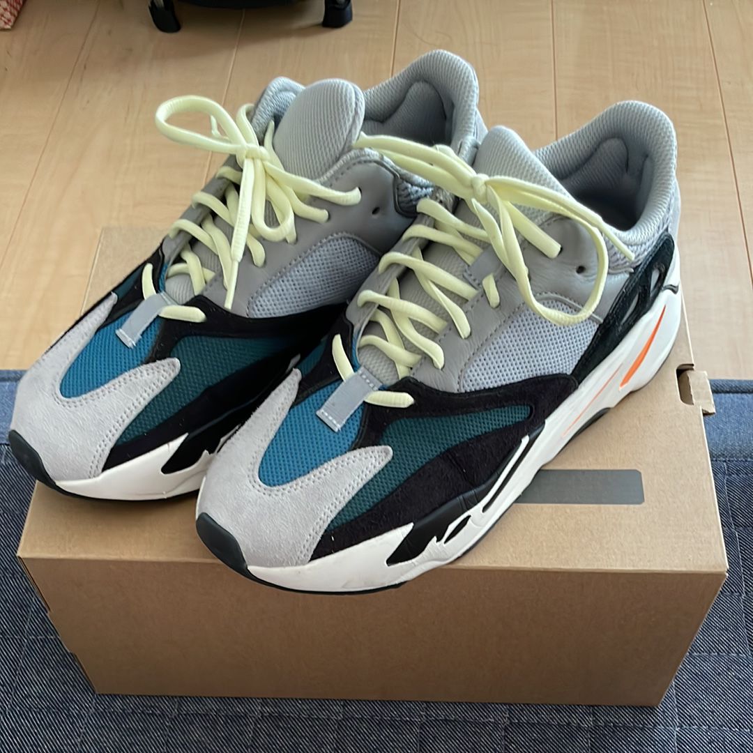 adidas YEEZY Boost 700 "Wave Runner"