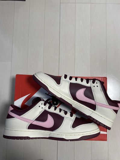 Nike Dunk Low "Valentine’s Day" (2023)
