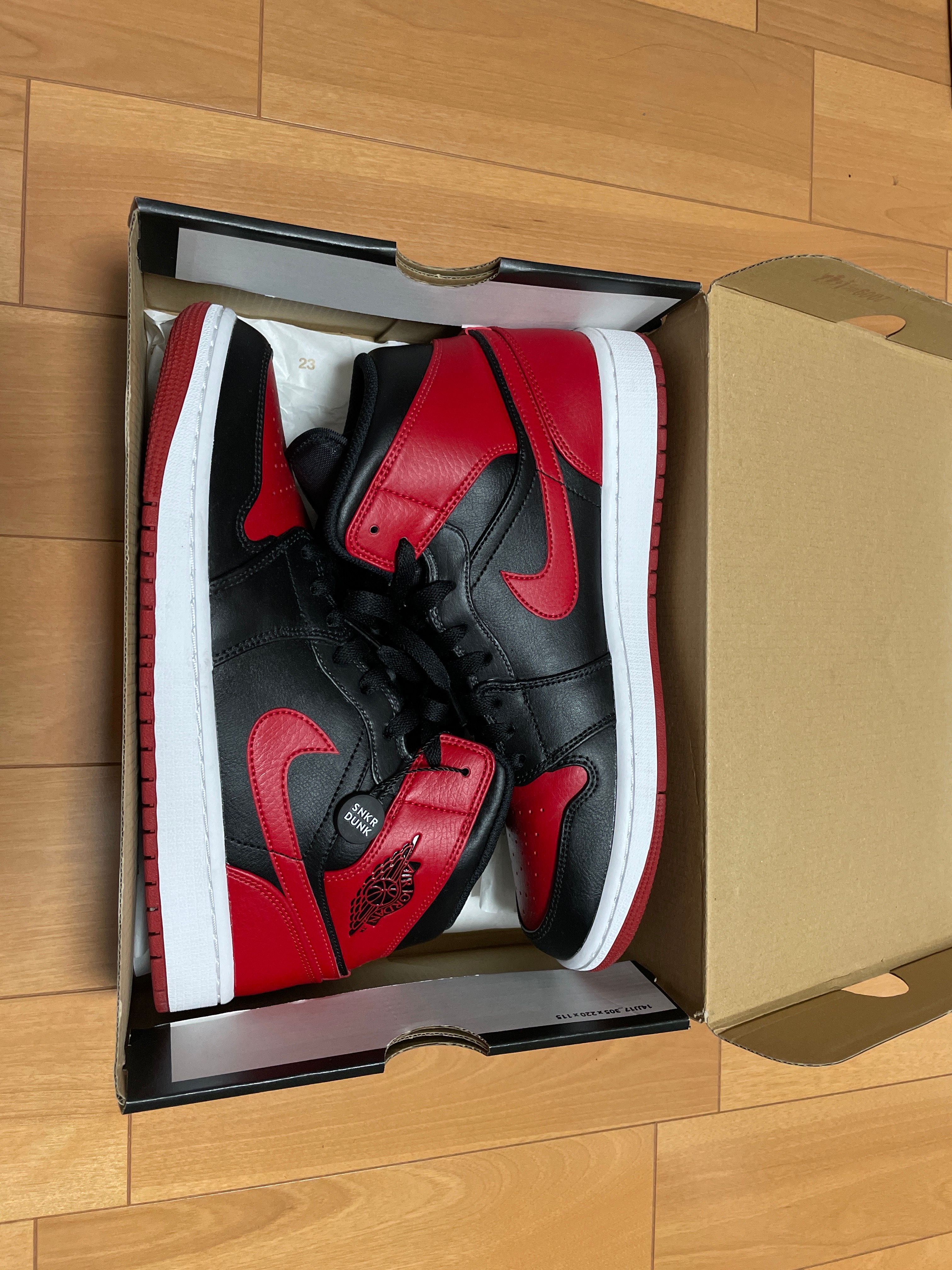 Nike Air Jordan 1 Mid "Bred"