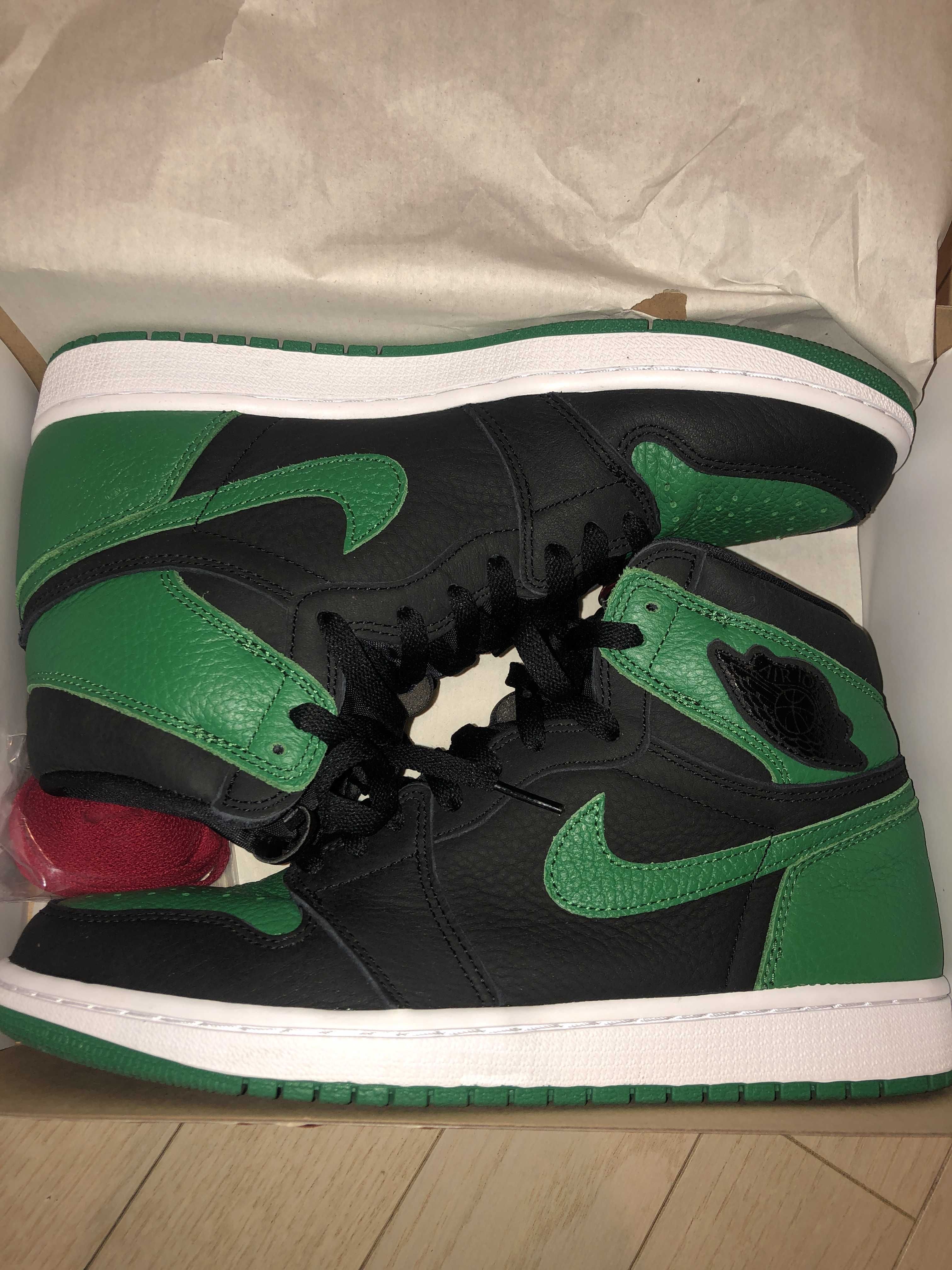 Nike Air Jordan 1 Retro High OG "Black/Pine Green" (2020)      