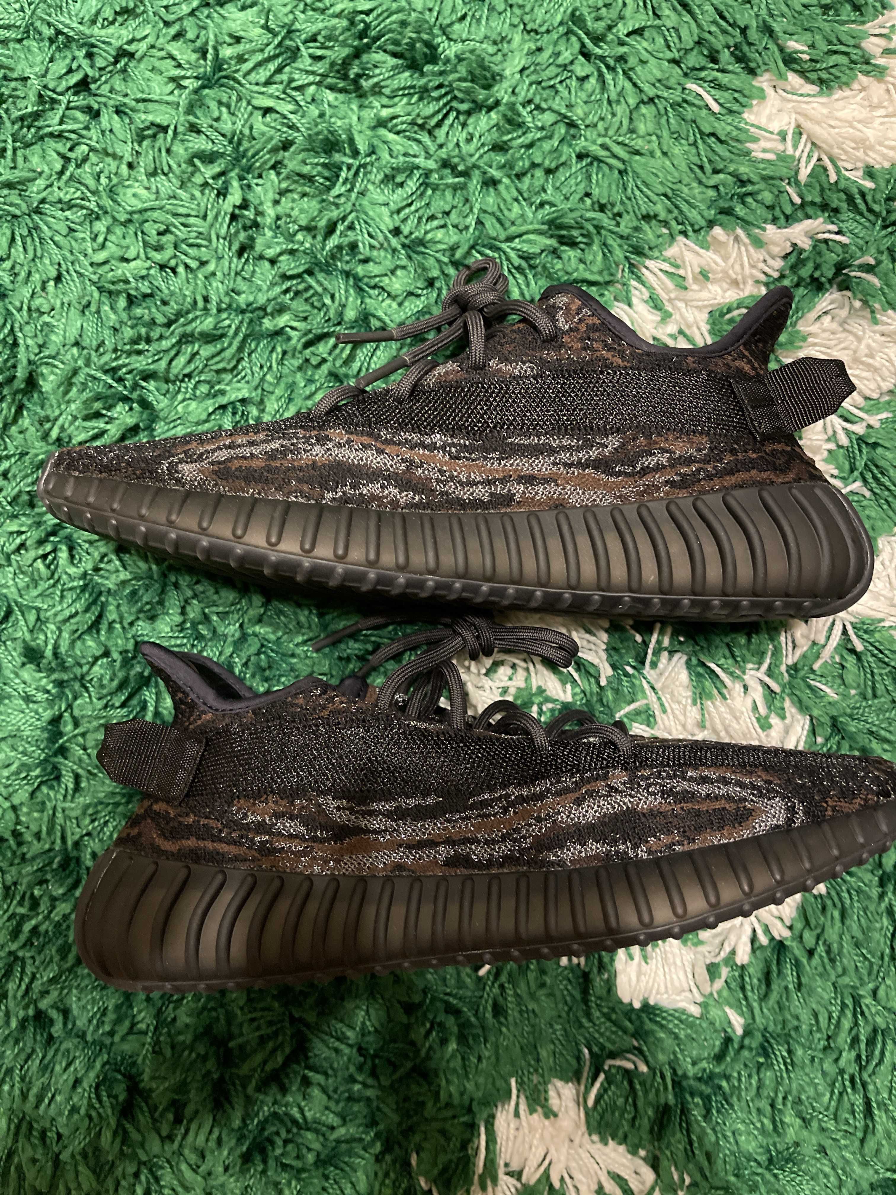 adidas YEEZY Boost 350 V2 "MX Rock"