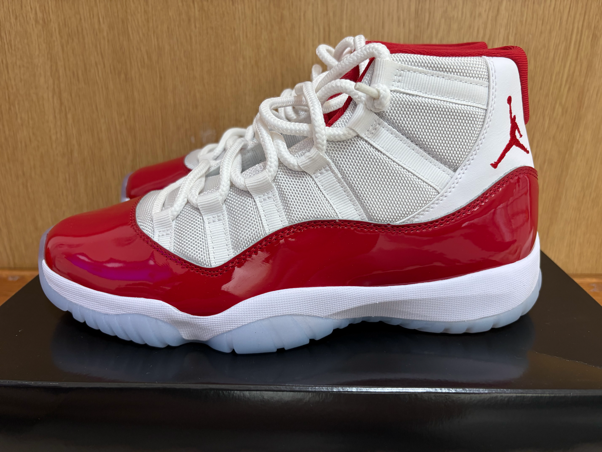 Nike Air Jordan 11 "Varsity Red"