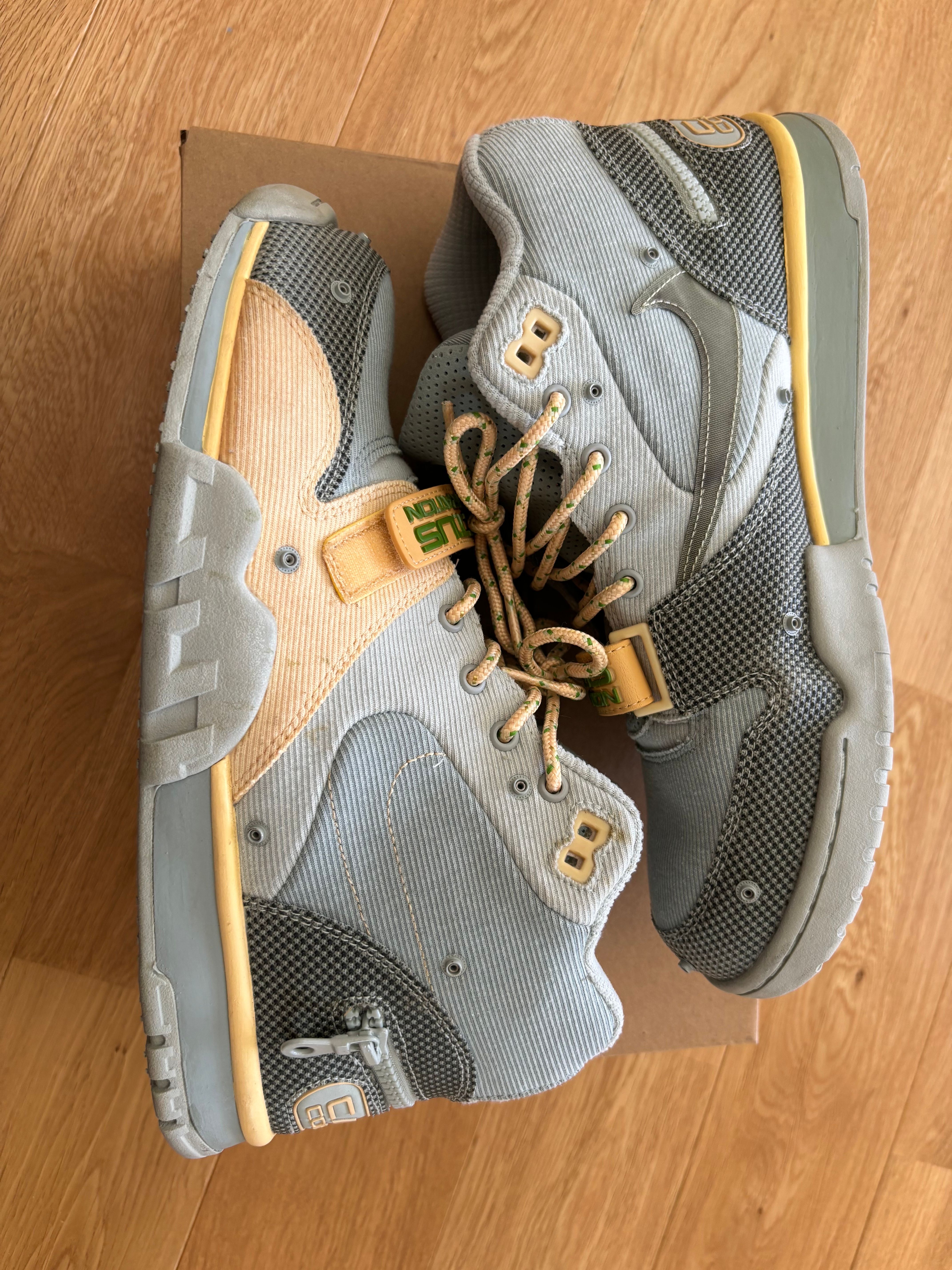 Travis Scott × Nike Air Trainer 1 SP "Grey Haze and Dusty Sage"