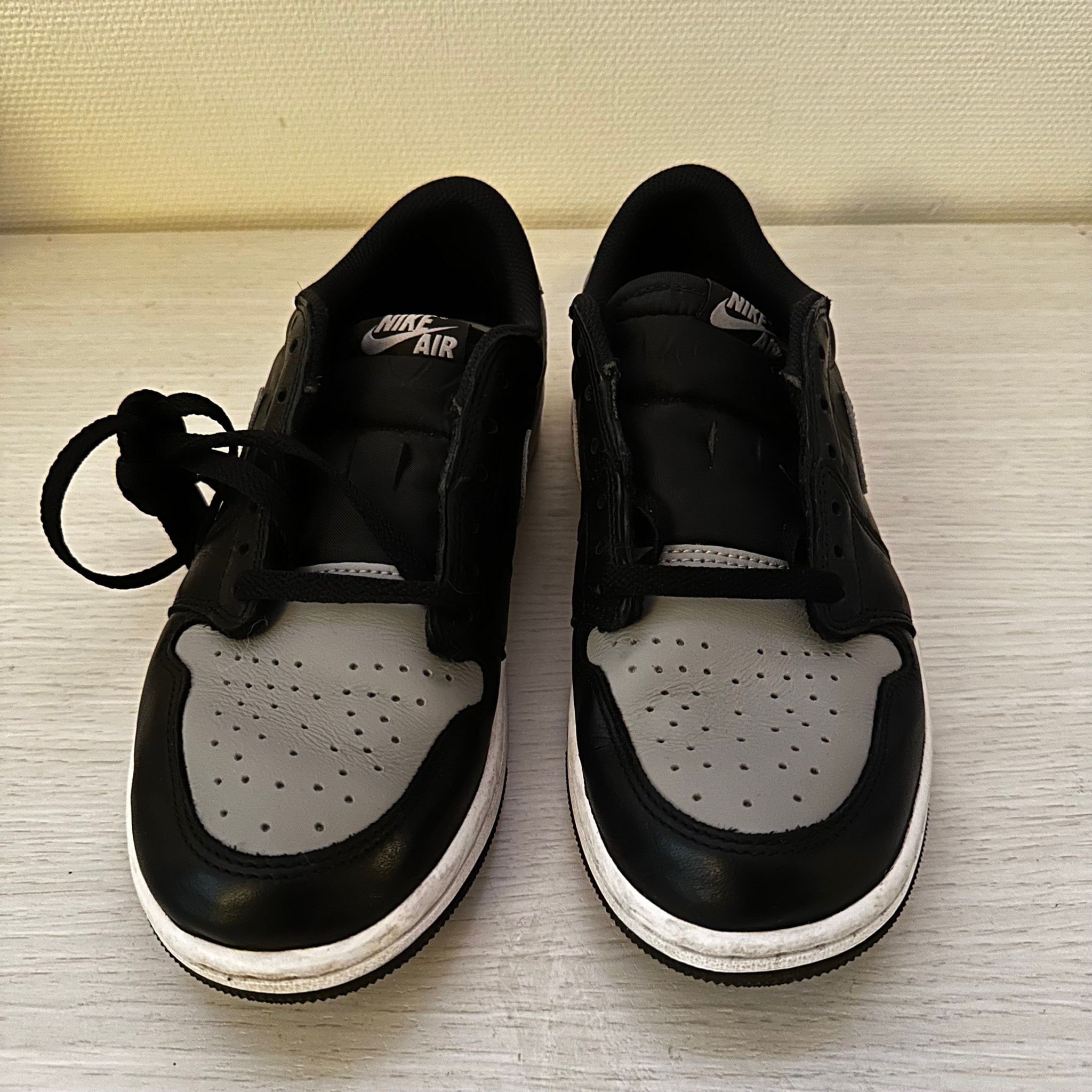 Nike Air Jordan 1 Retro Low OG "Shadow"