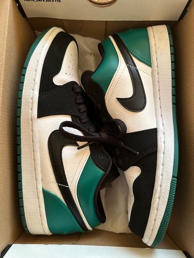 Nike Air Jordan 1 Low "White Black Mystic Green"
