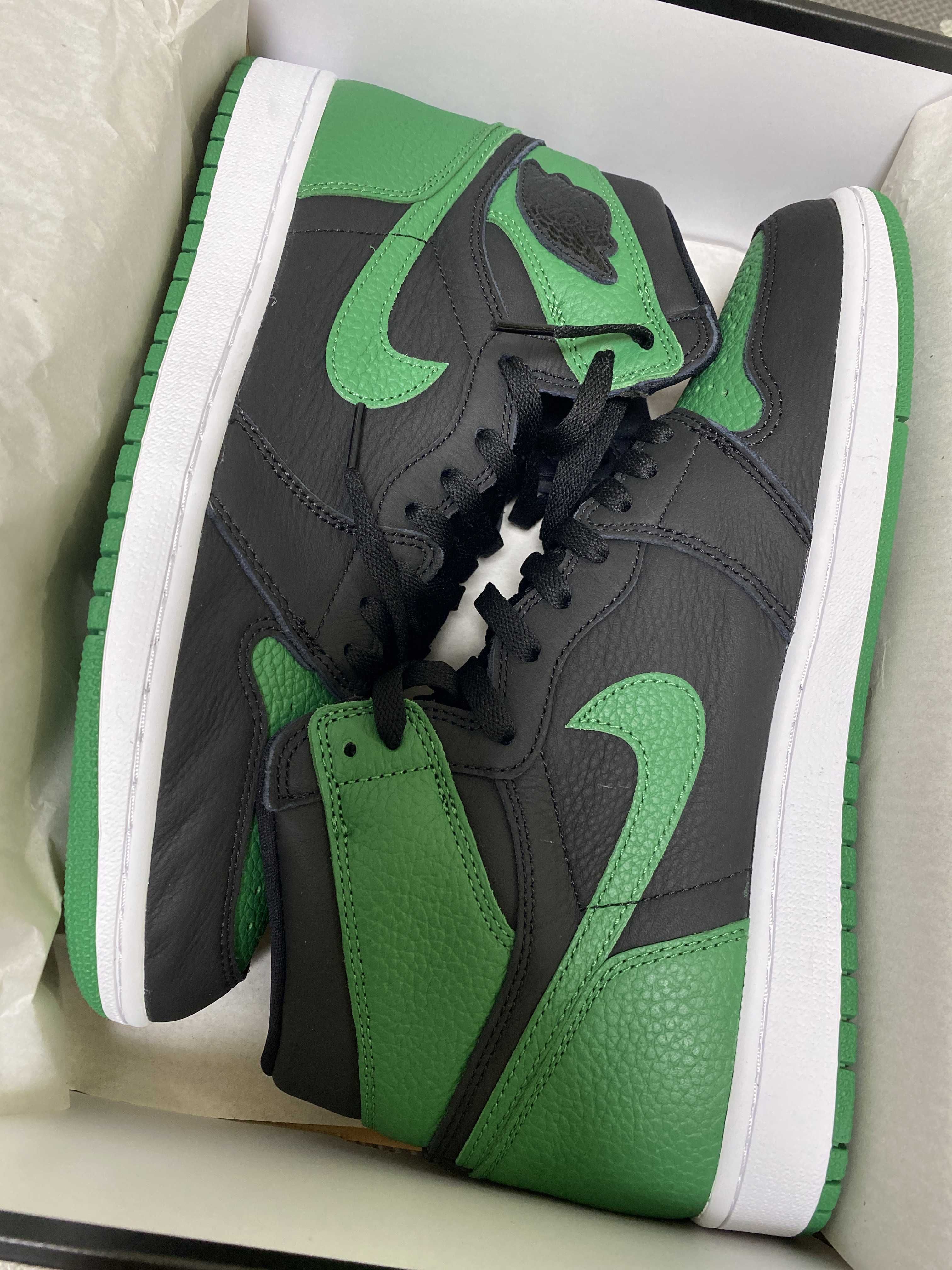 Nike Air Jordan 1 Retro High OG "Black/Pine Green" (2020)