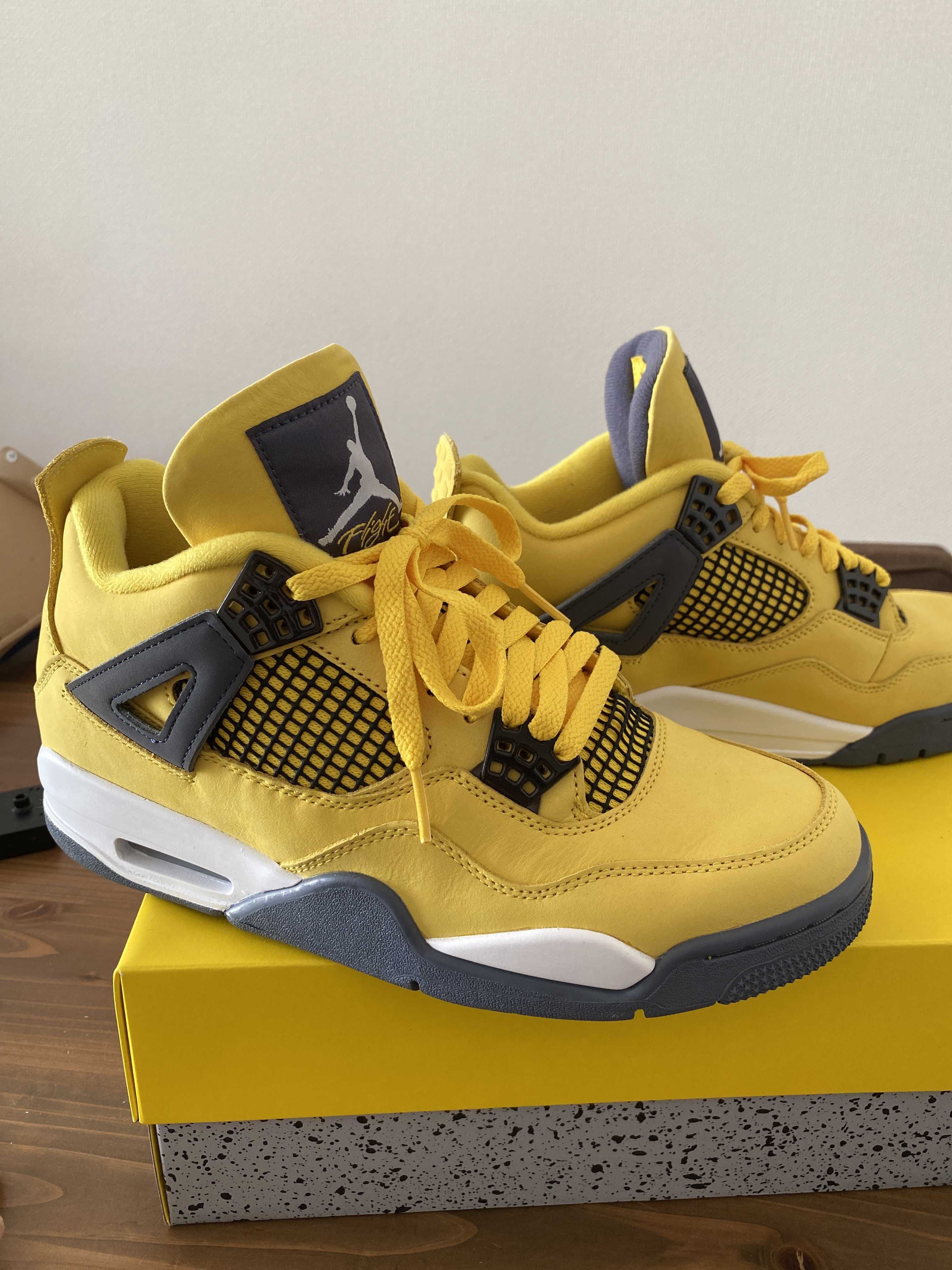Nike Air Jordan 4 "Tour Yellow"