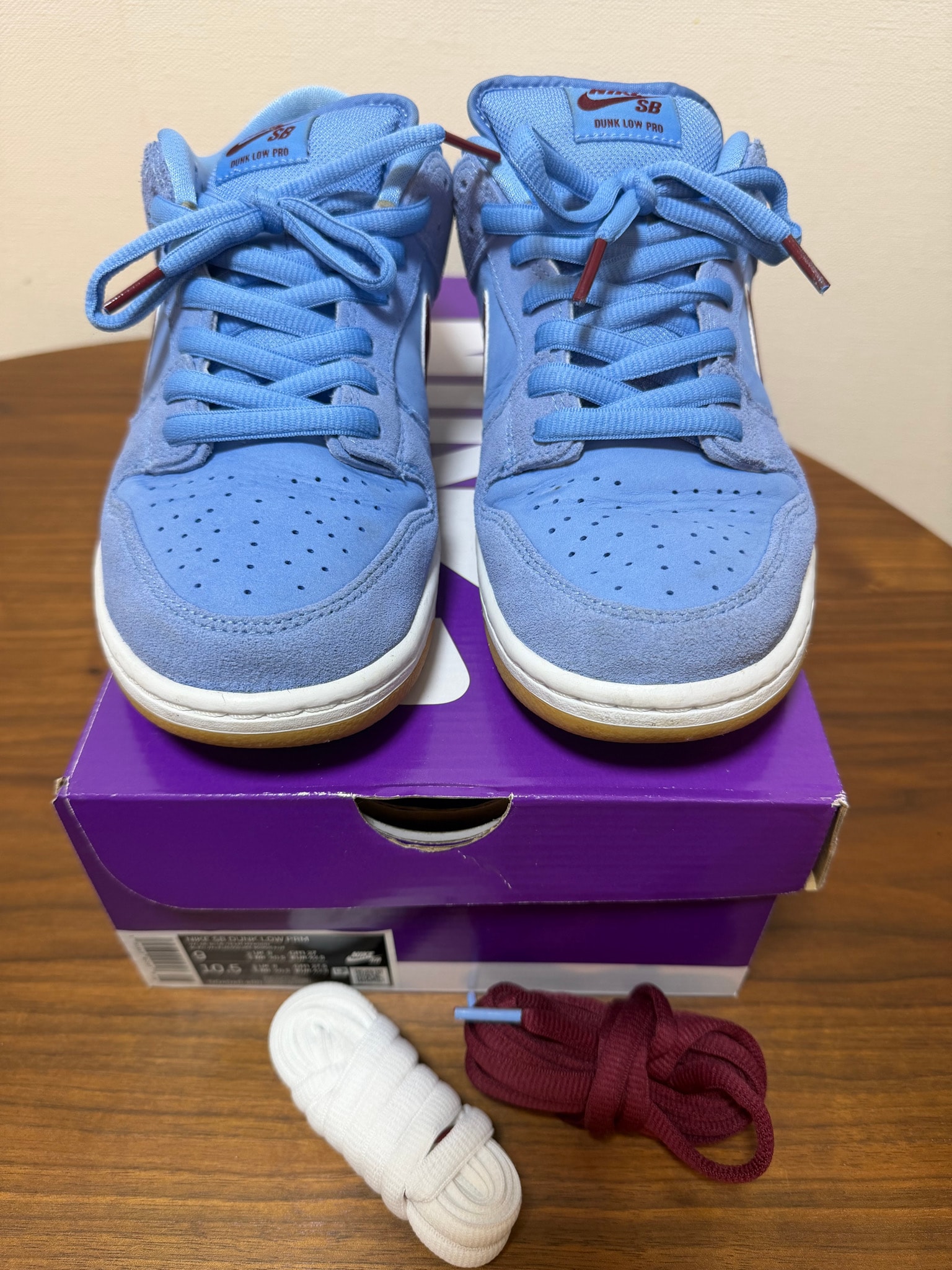 Nike SB Dunk Low Pro "Philadelphia Phillies/Valor Blue and Team Maroon"