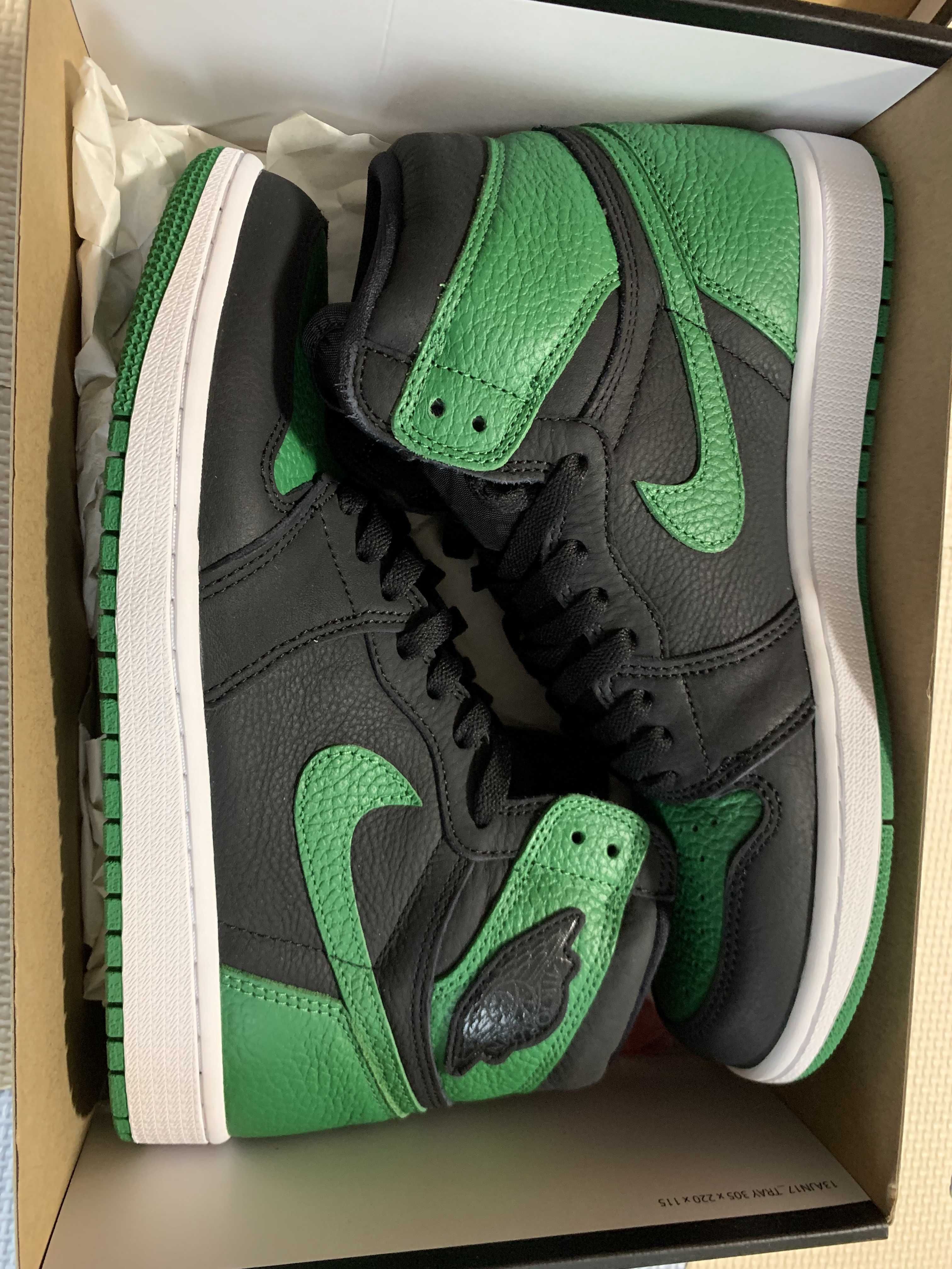 Nike Air Jordan 1 Retro High OG "Black/Pine Green" (2020)      