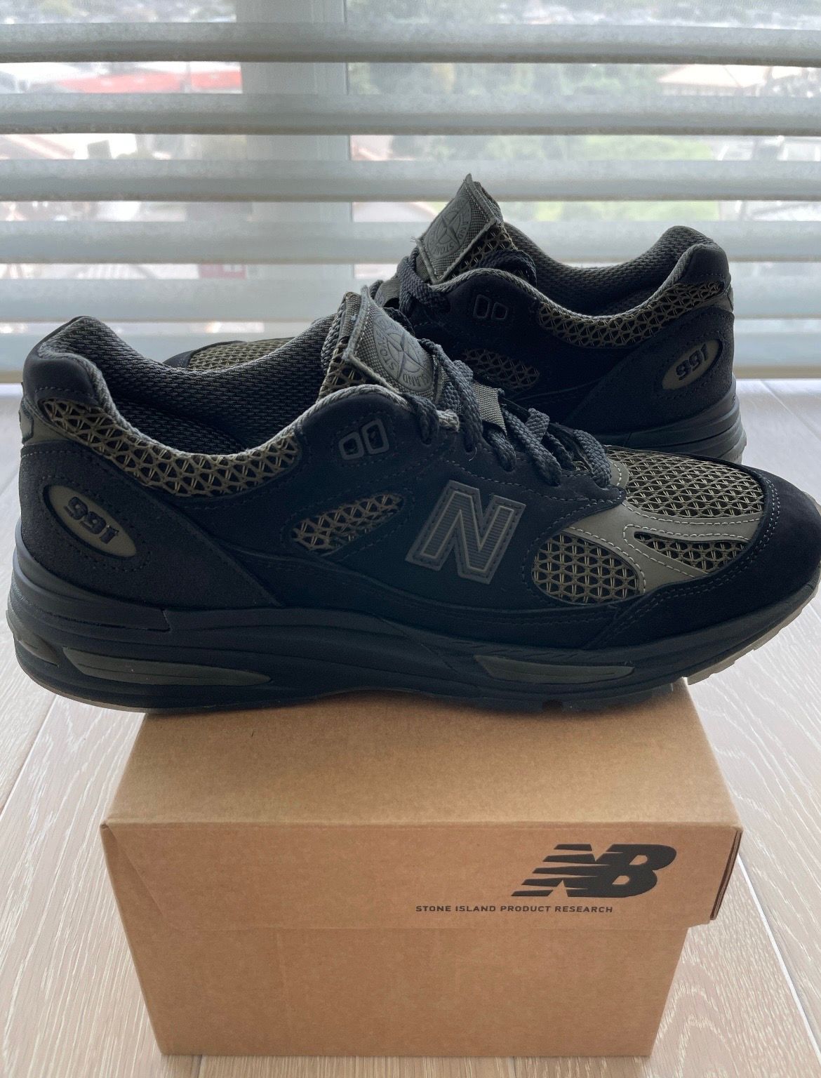 Stone Island × New Balance 991V2 "Black"