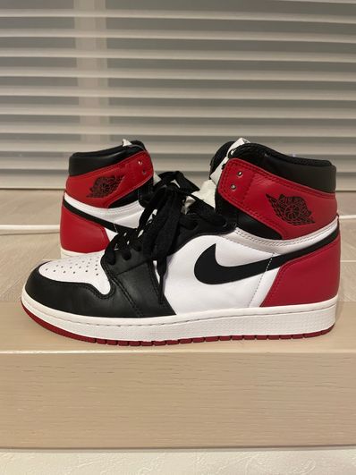 Nike Air Jordan 1 Retro High OG "Black Toe"(2016)