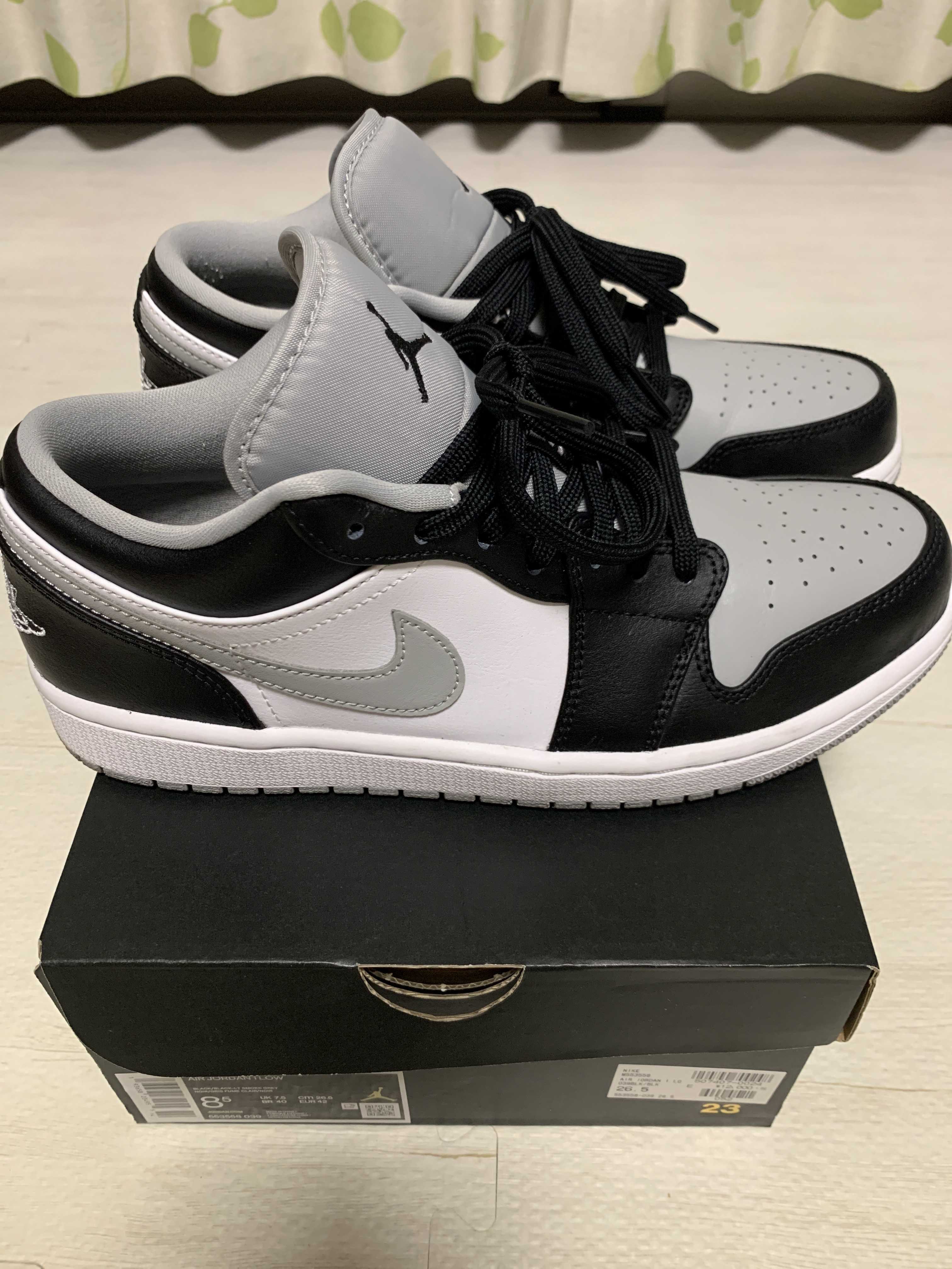 NIKE AIR JORDAN 1 LOW "BLACK/LIGHT SMOKE GREY"