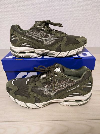 Maharishi × Mizuno Wave Rider 10 "Fire Phoenix"