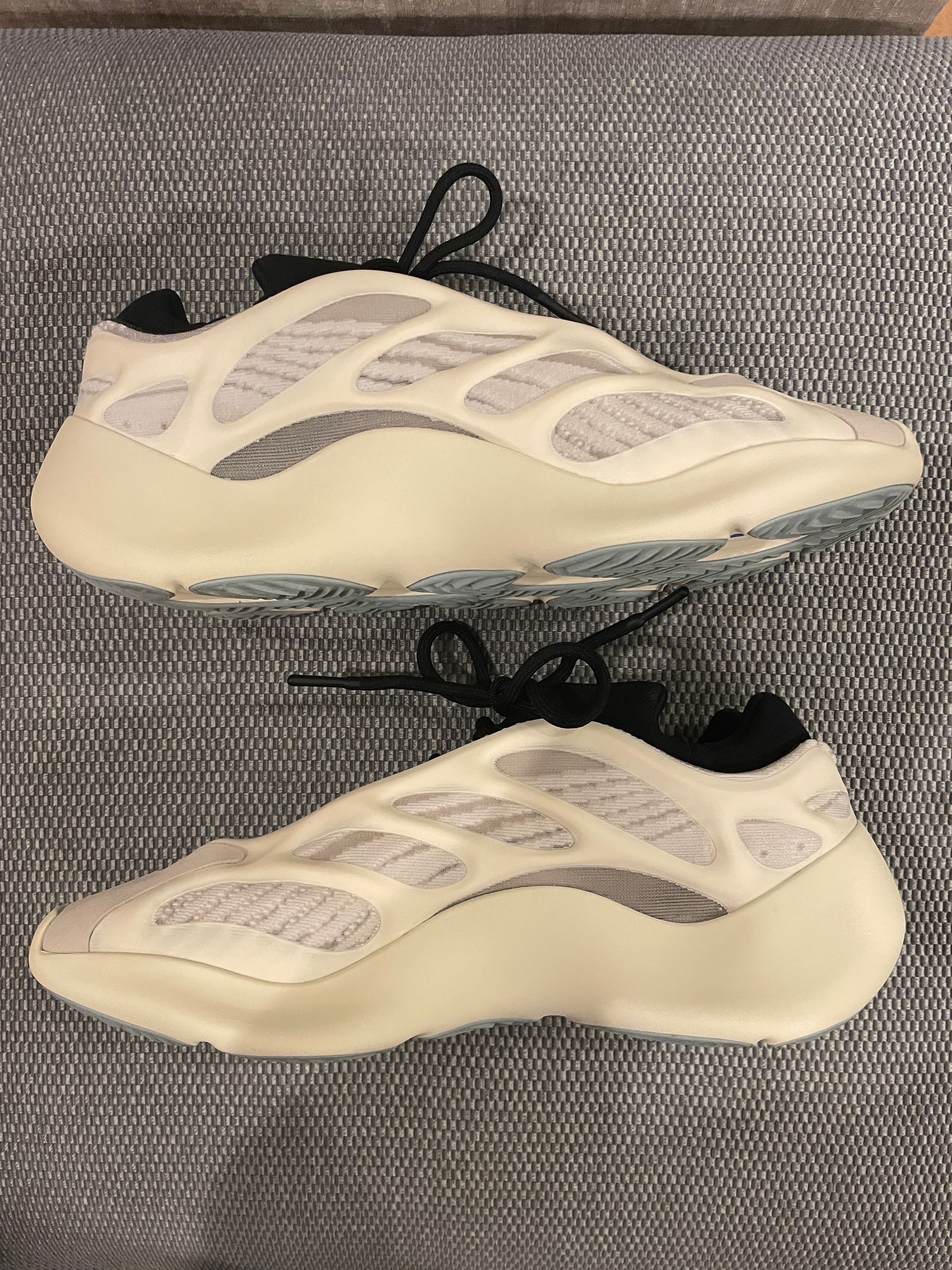 adidas YEEZY 700V3 "Azael"