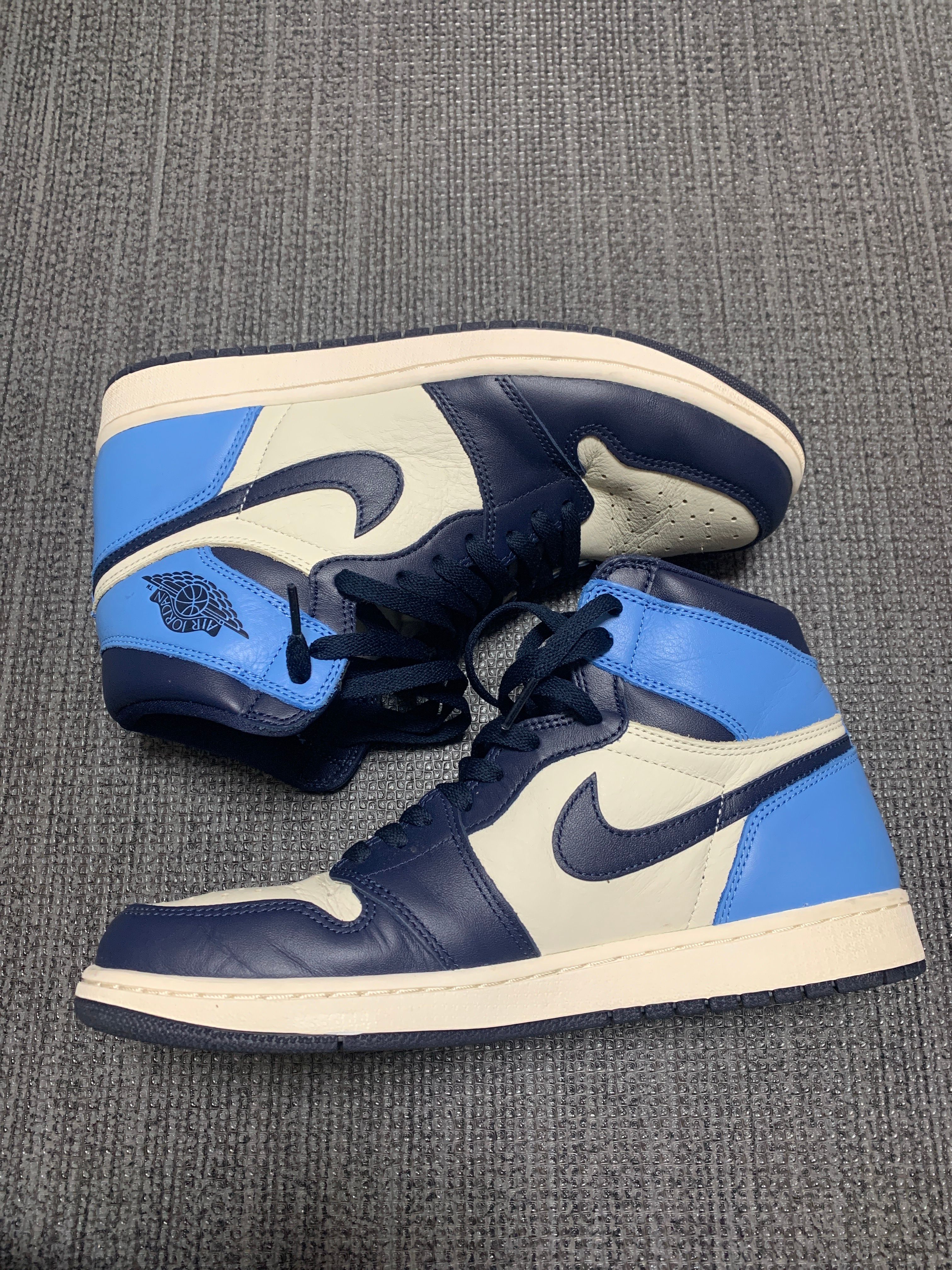 Nike Air Jordan 1 Retro High OG "Obsidian/University Blue"