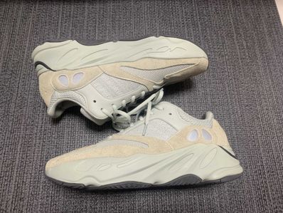 adidas YEEZY Boost 700 "Salt"