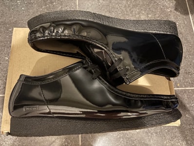 Supreme × Clarks Patent Leather Wallabee "Black"