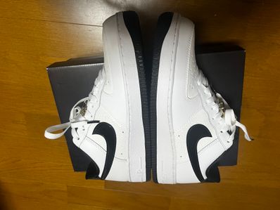Nike Air Force 1 Low '07 LV8 "World Champ/White and Black"
