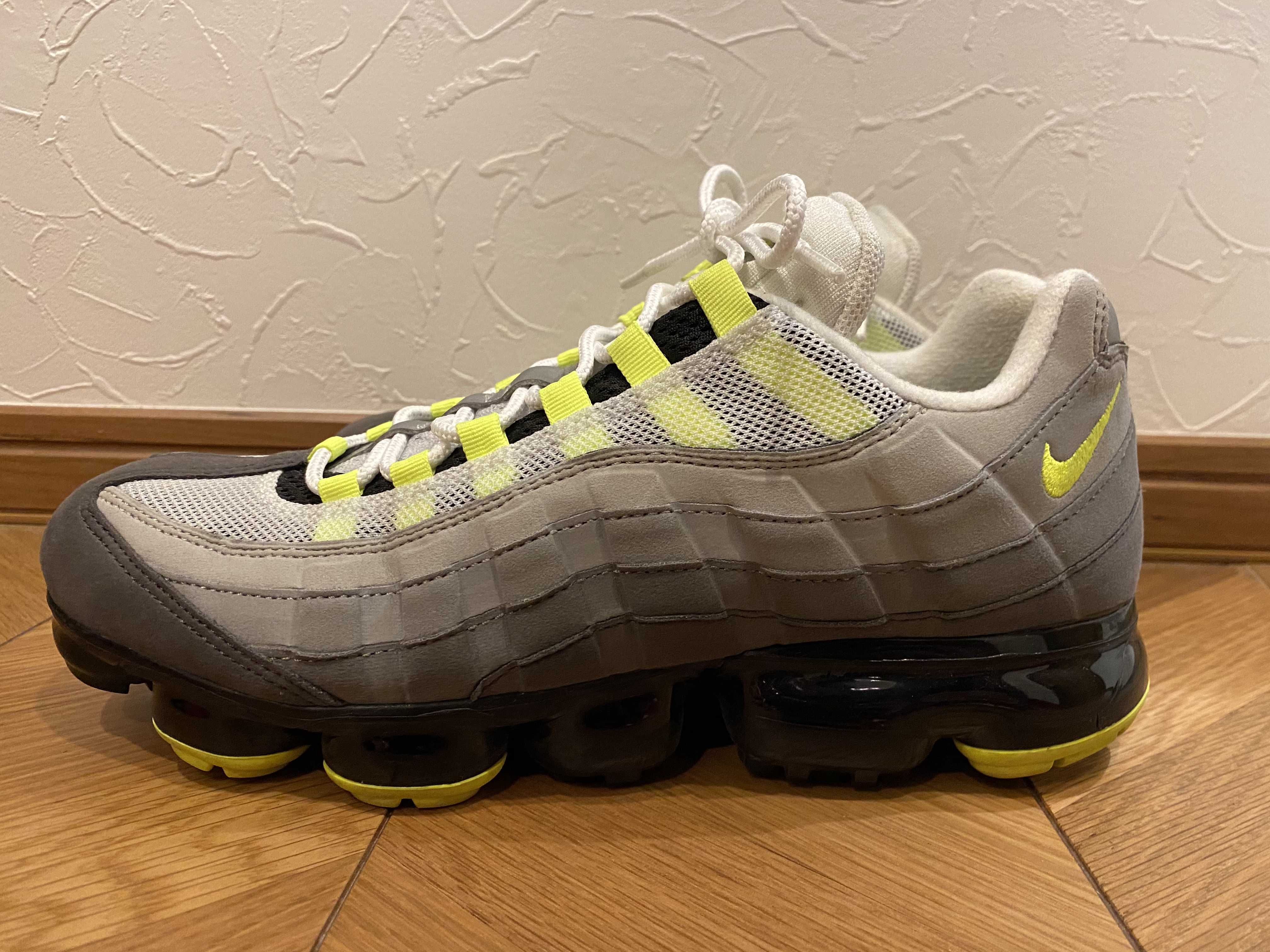 Nike Air Vapormax 95 "Neon"