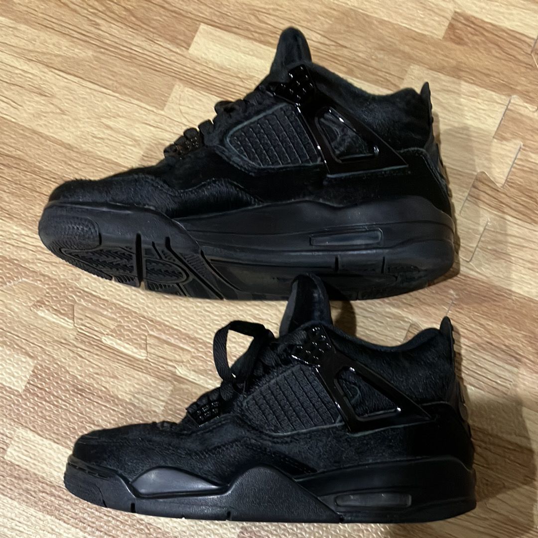 Olivia Kim × Nike Women's Air Jordan 4 "Black Cat"