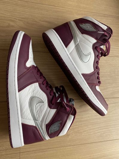 Nike Air Jordan 1 High OG "Bordeaux"