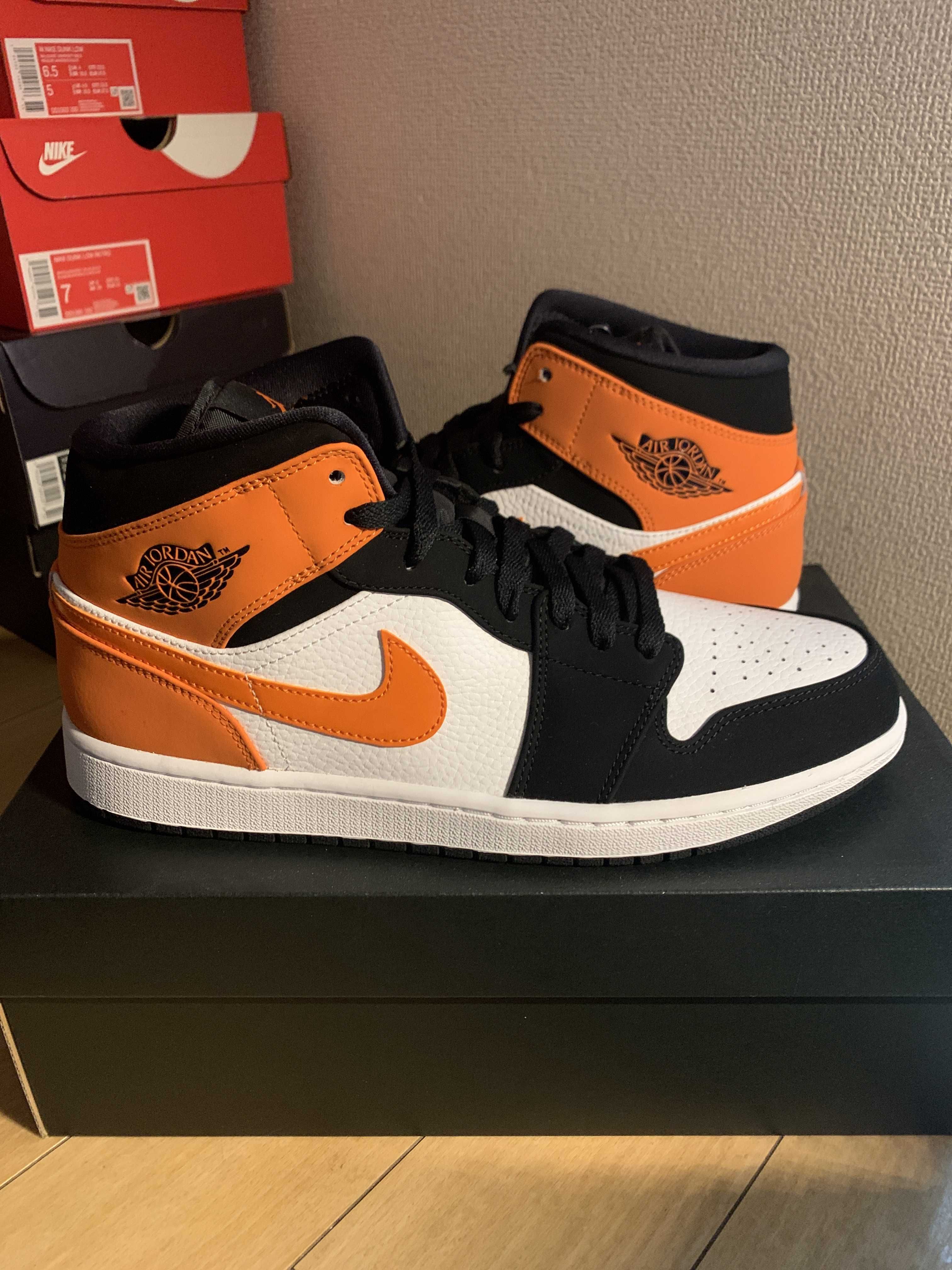 NIKE AIR JORDAN 1 MID "SHATTERED BACKBOARD"