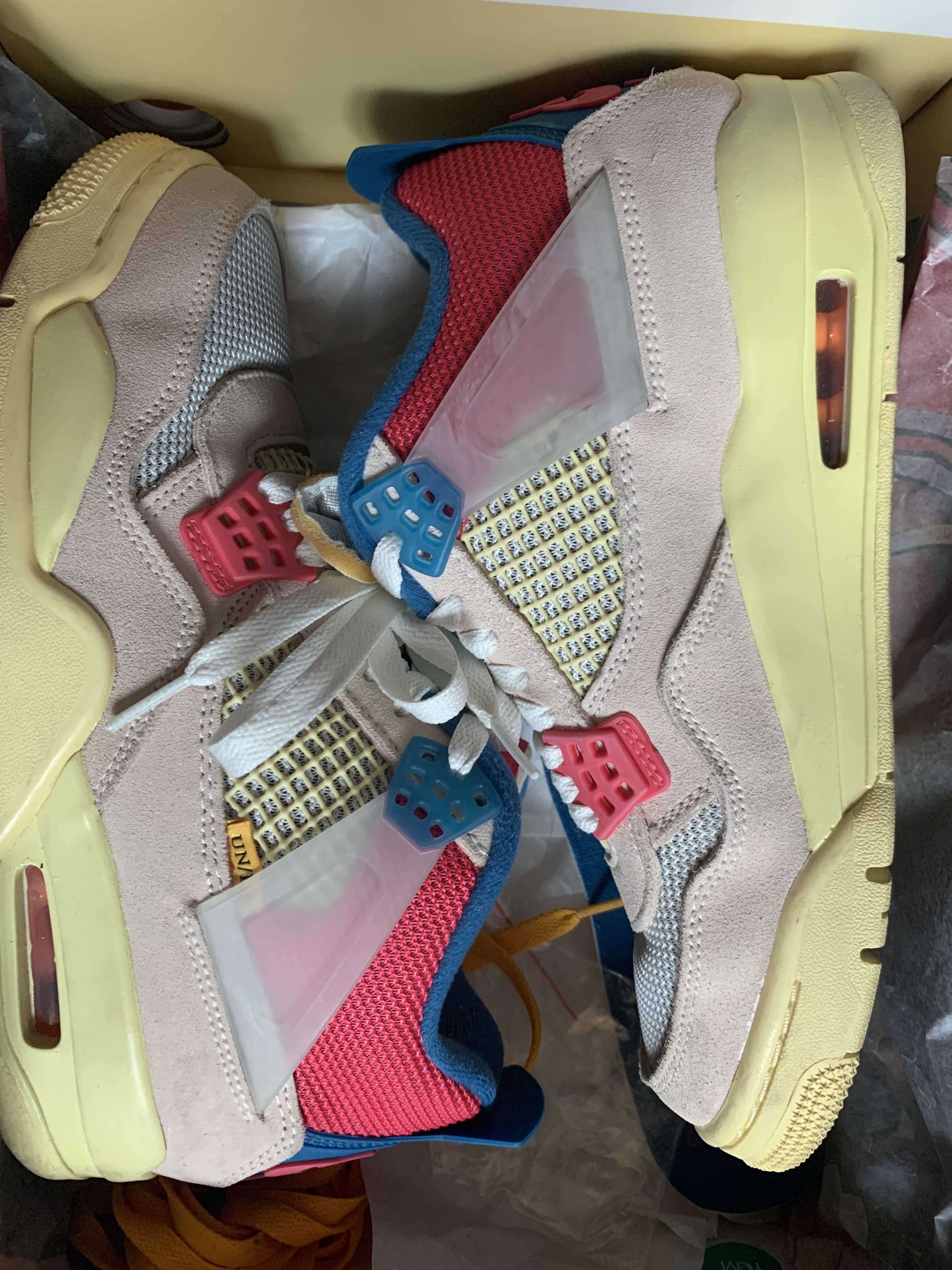 UNION × Nike Air Jordan 4 SP "Guava Ice/Light Fusion Red"