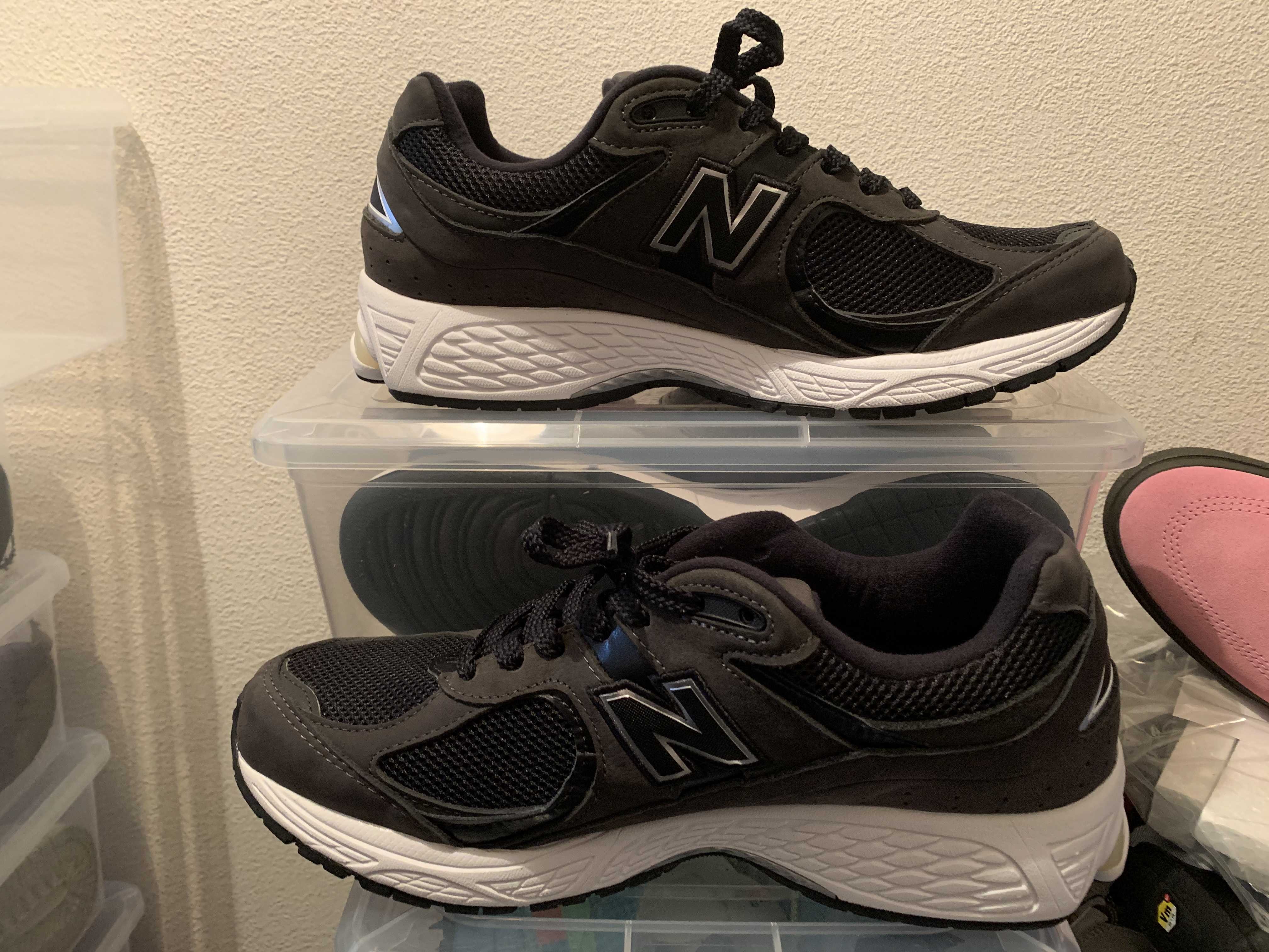 New Balance 2002R "Black/Gray"