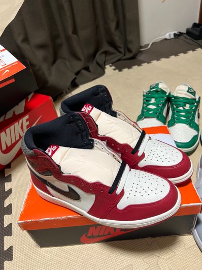 Nike Air Jordan 1 High OG "Lost & Found/Chicago"