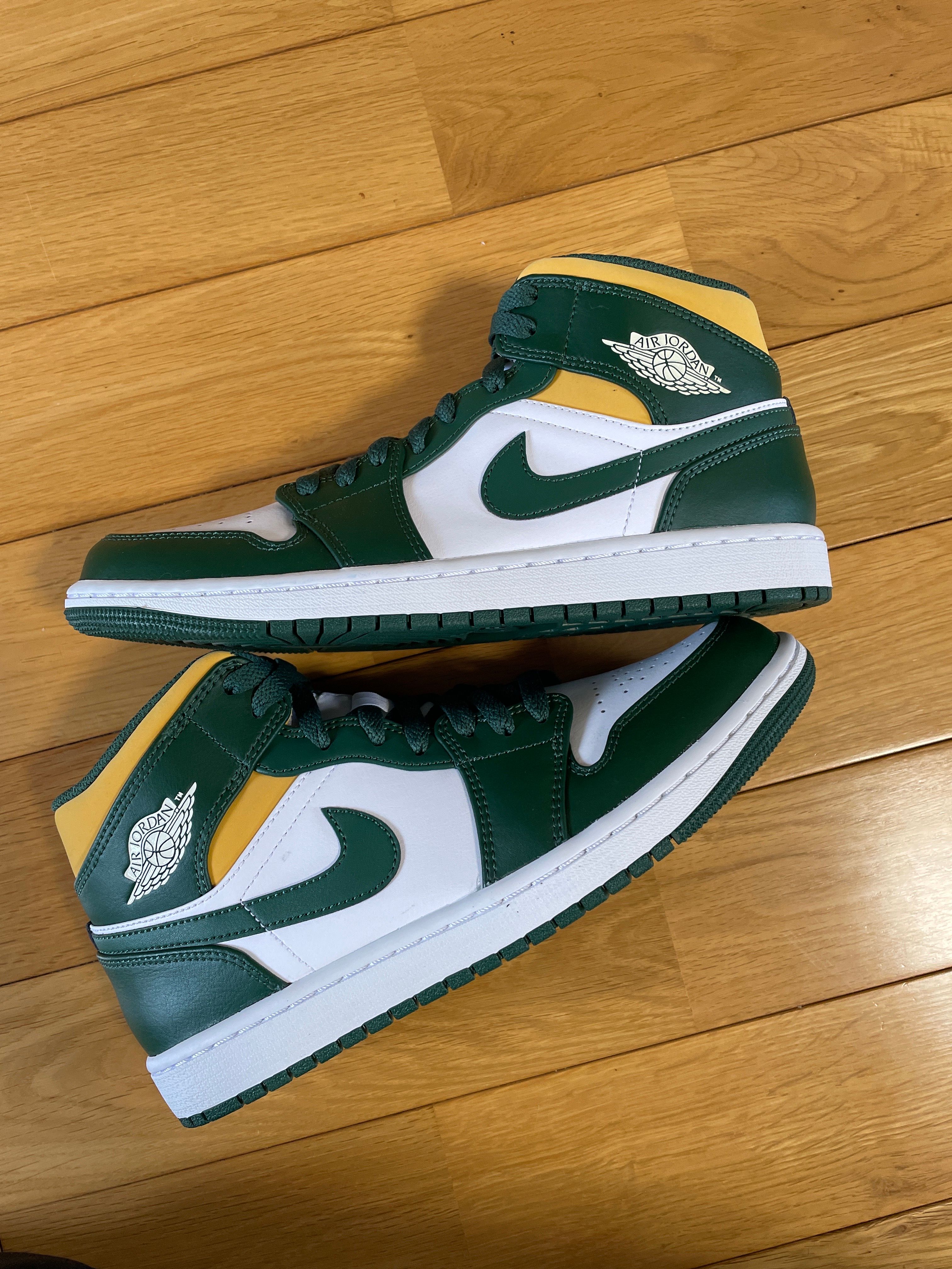 Nike Air Jordan 1 Mid "Seattle Supersonics" 