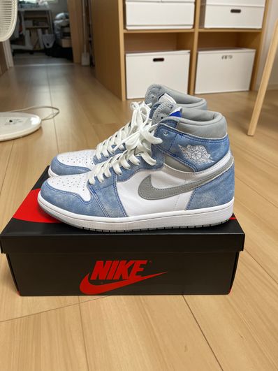 Nike Air Jordan 1 High OG "Hyper Royal"