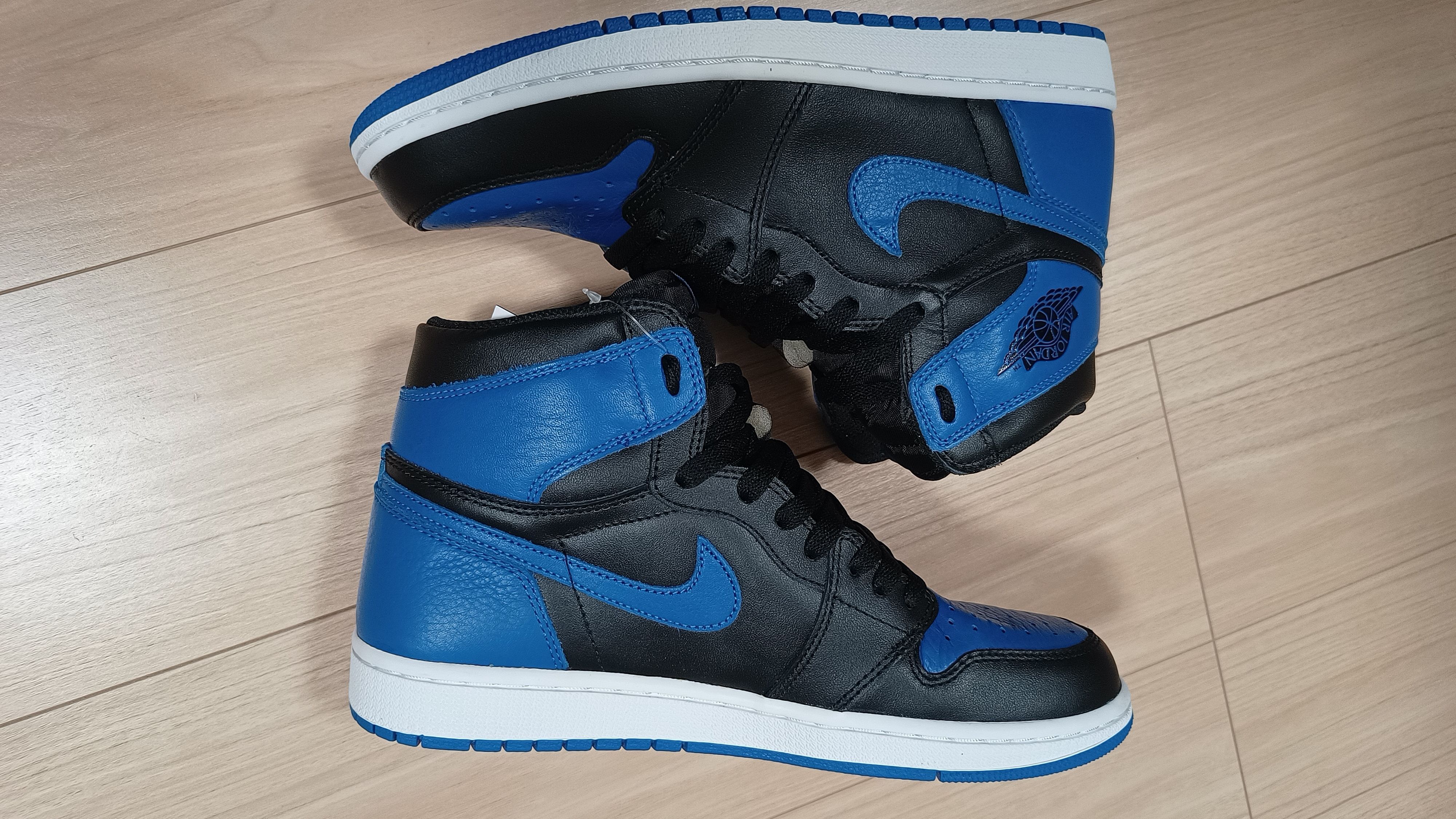 Nike Air Jordan 1 Retro High OG "Royal" (2017)