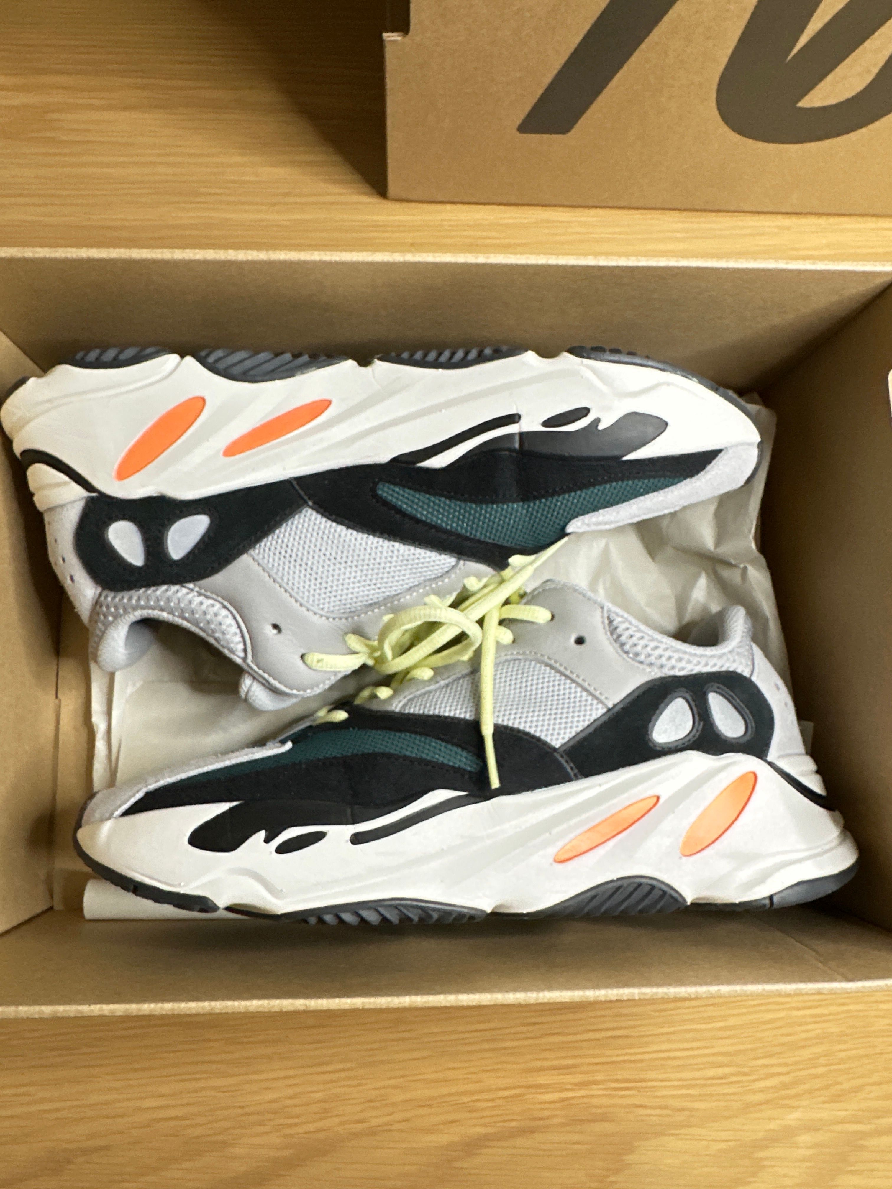 adidas YEEZY Boost 700 "Wave Runner"