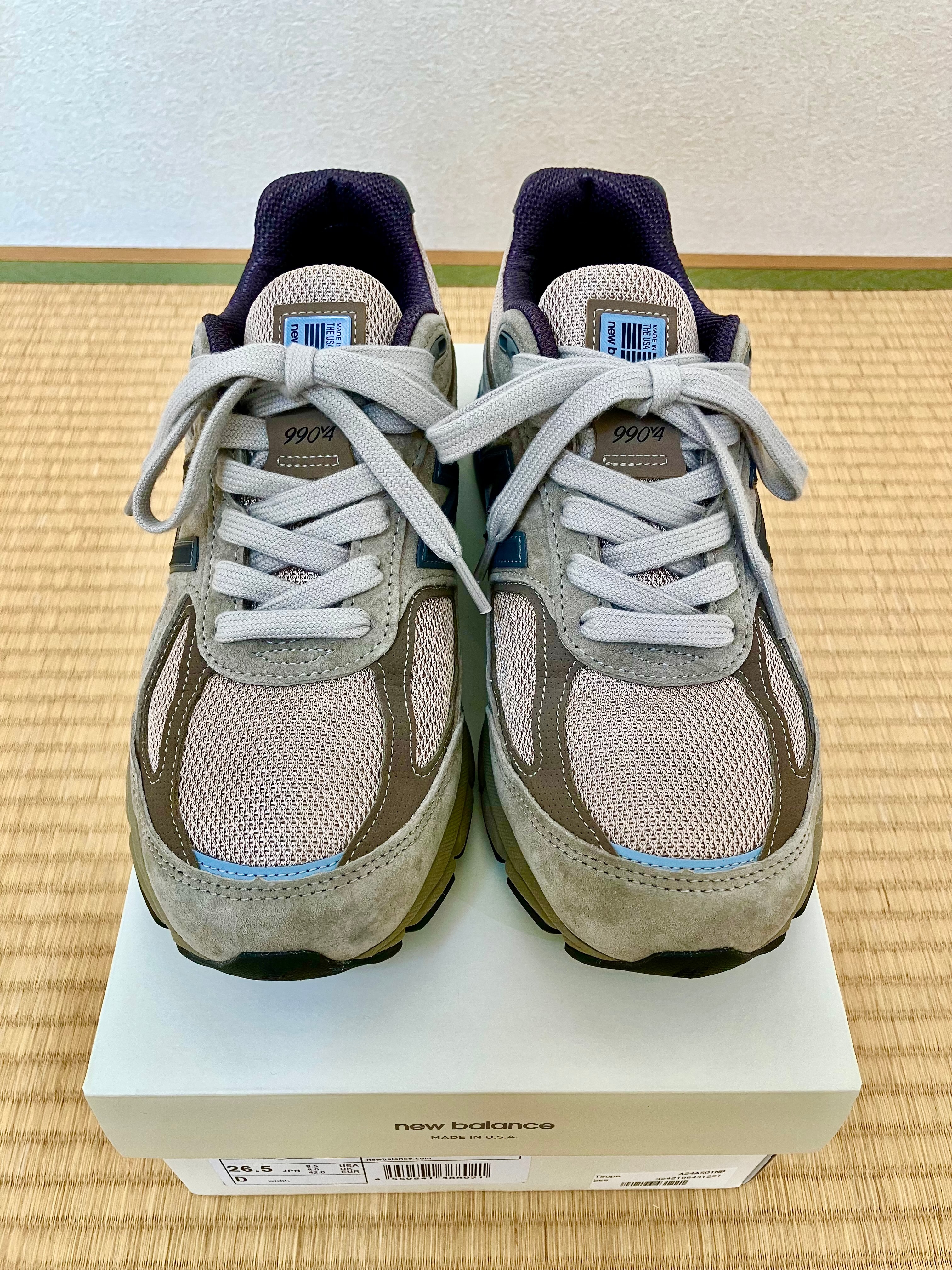 AURALEE × New Balance 990V4 "Taupe"