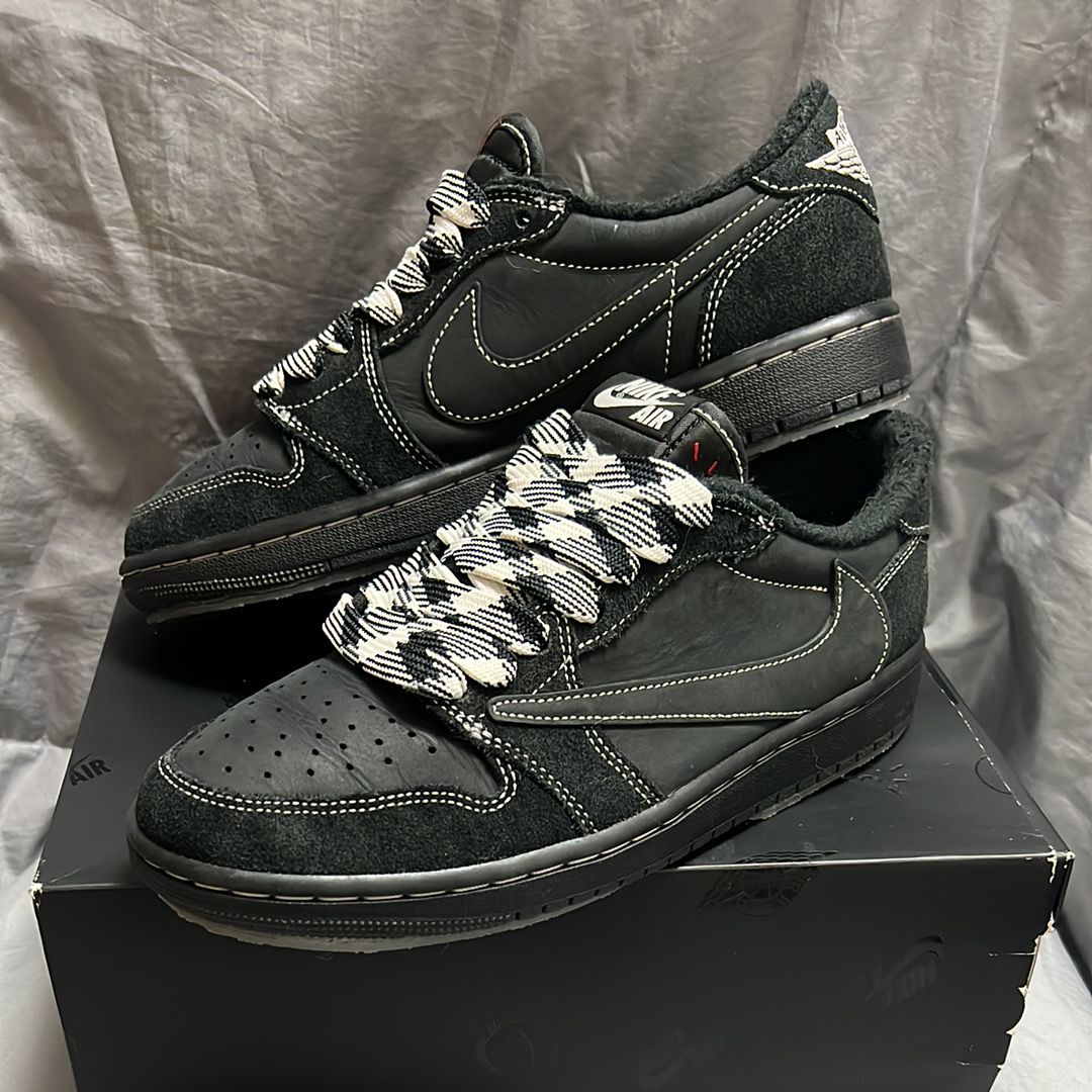 Travis Scott × Nike Air Jordan 1 Low OG SP "Black Phantom"