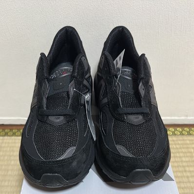 New Balance 990V6 "Triple Black"