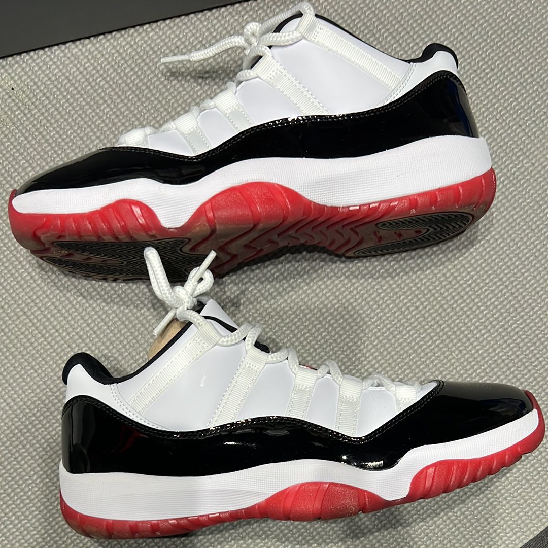 Nike Air Jordan 11 Low "Gym Red"
