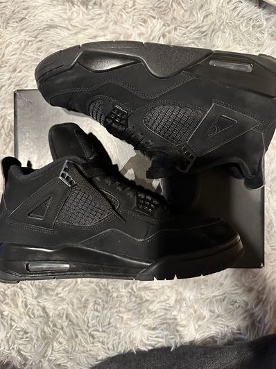 Nike Air Jordan 4 "Black Cat"