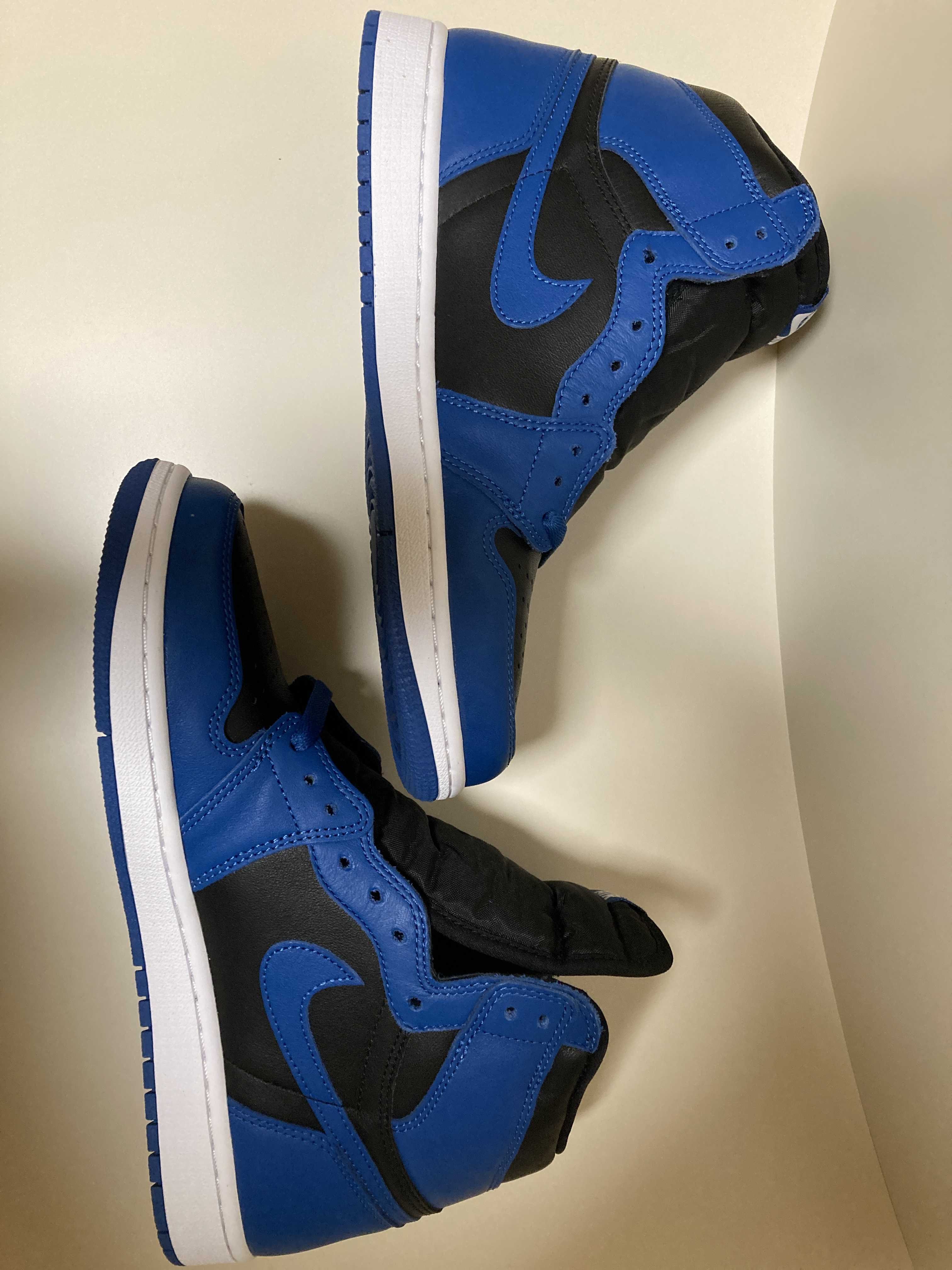 Nike Air Jordan 1 Retro High OG "Dark Marina Blue"