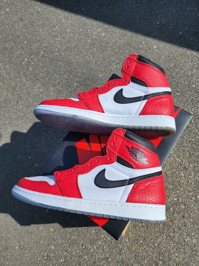 Spiderman × Nike Air Jordan 1 Origin Story "Gym Red/White/Photo Blue/Black"