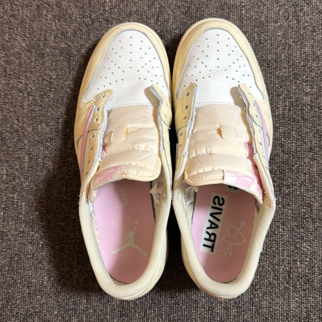 Travis Scott × Nike Air Jordan 1 Retro Low OG "Muslin/Shy Pink"