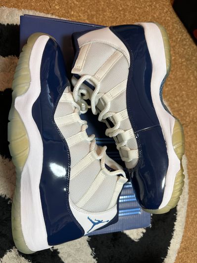 Nike Air Jordan 11 Retro "UNC Win Like 82"