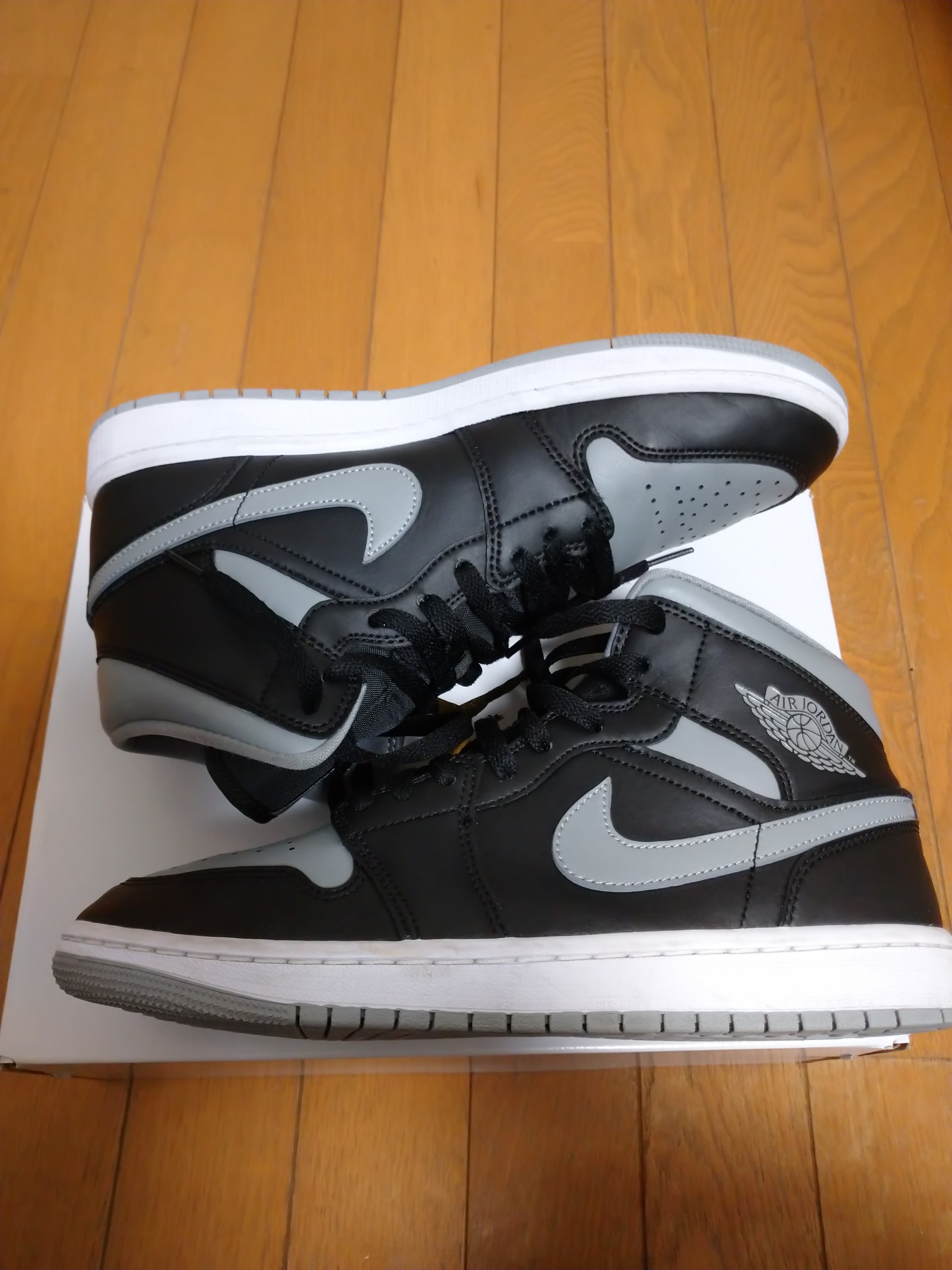 Nike Women's Air Jordan 1 Mid "Shadow"