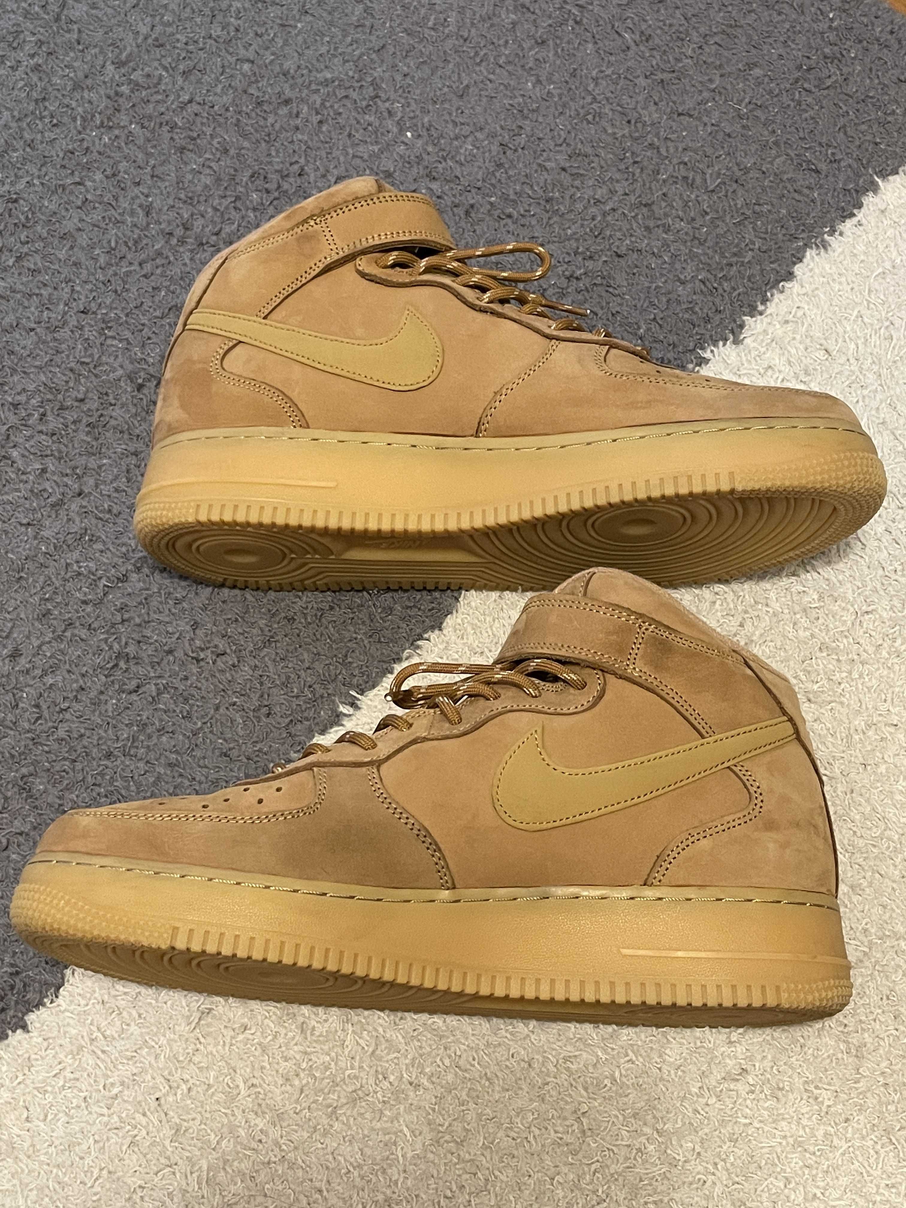Nike Air Force 1 Mid "Flax"