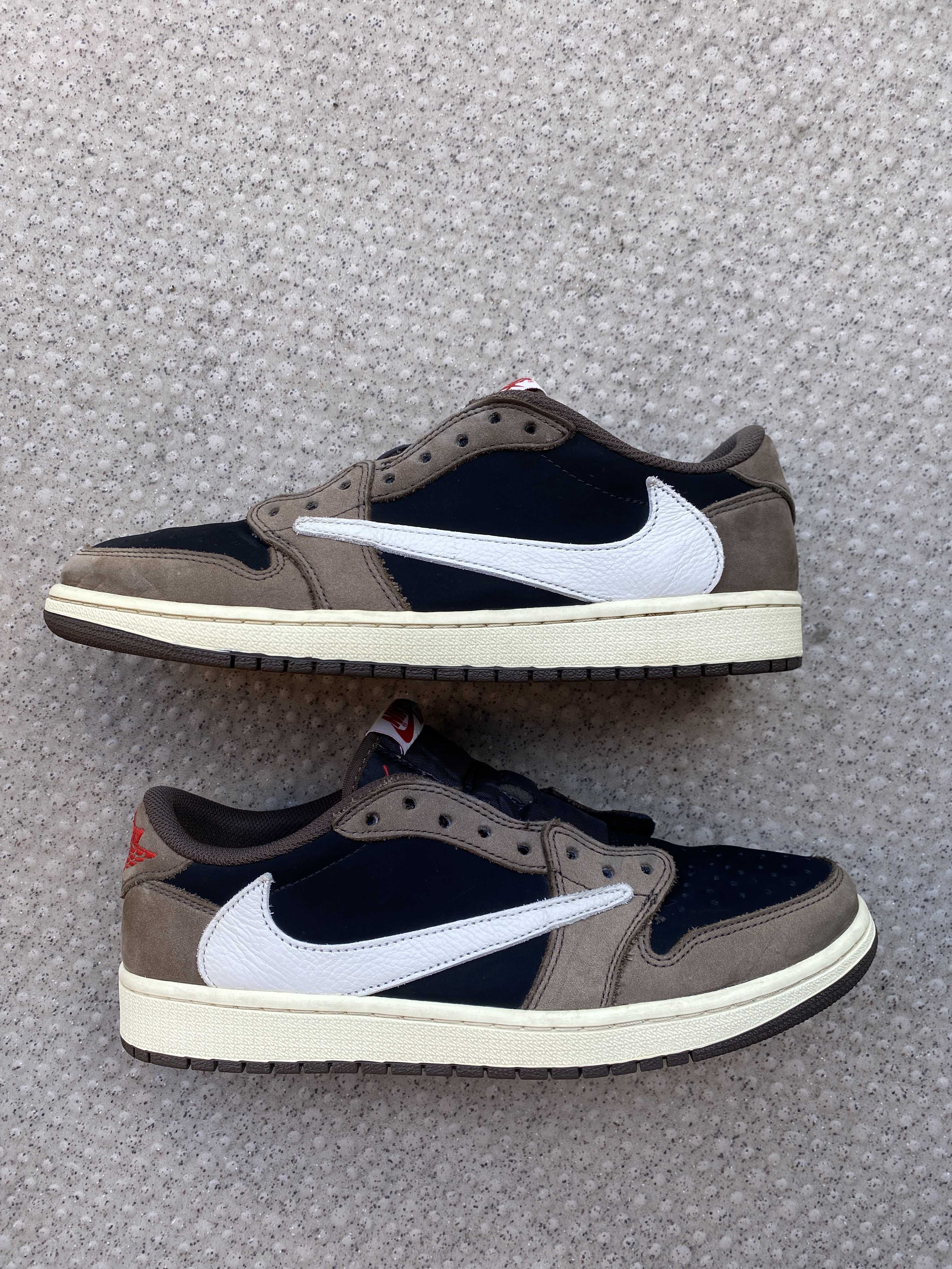 Travis Scott × Nike Air Jordan 1 Low OG SP-T  "Black/Dark Mocha"